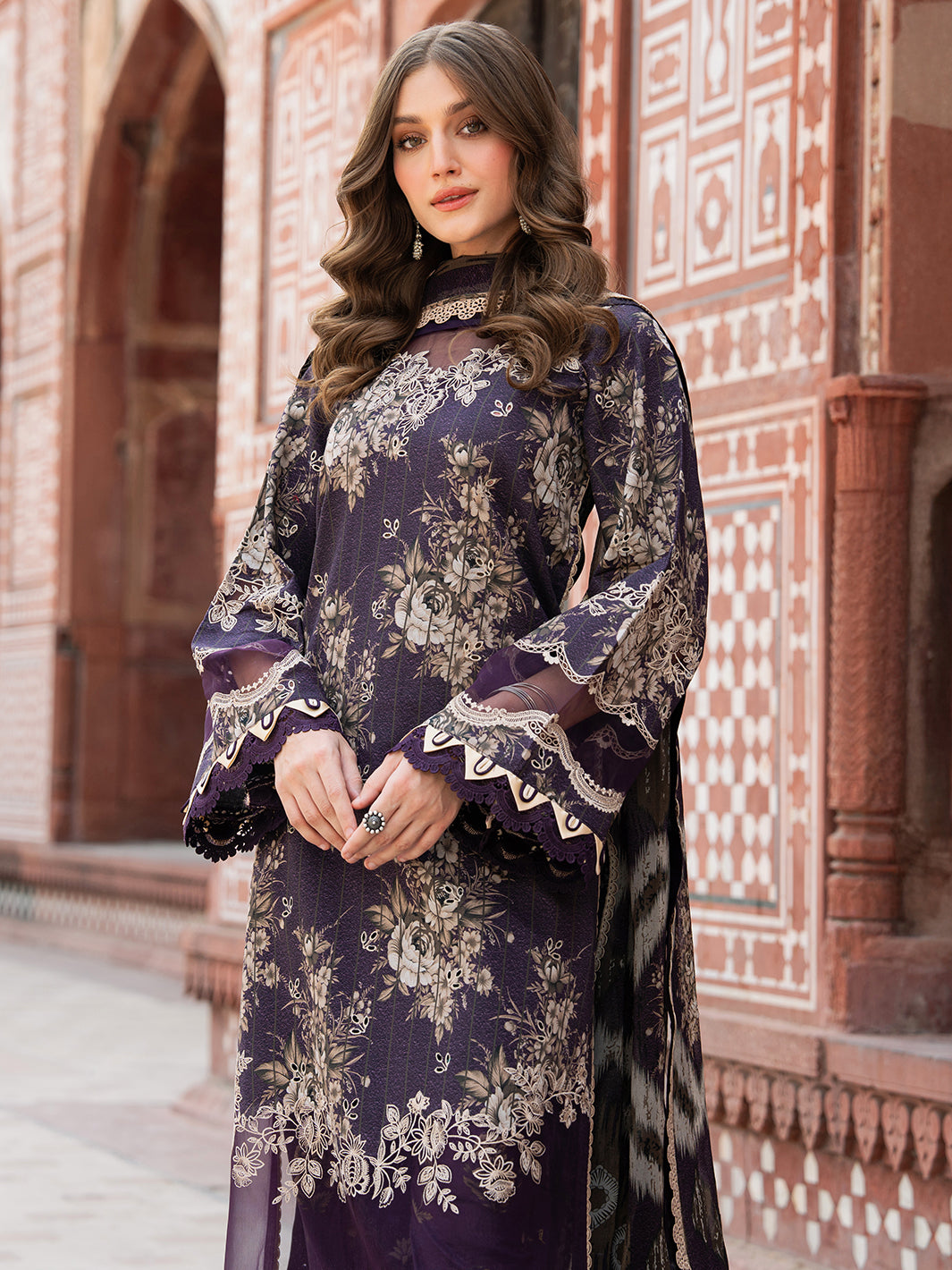 Bin Ilyas | Naqsh Naaz Luxury Lawn 25 | 2087 - B - House Of Hania