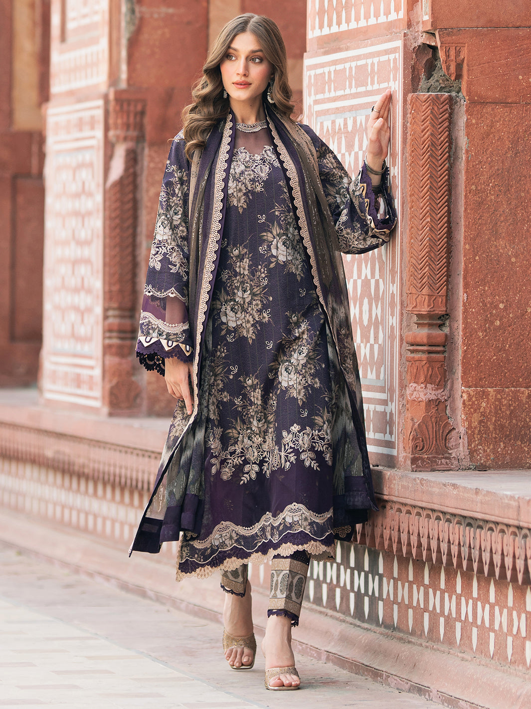 Bin Ilyas | Naqsh Naaz Luxury Lawn 25 | 2087 - B - House Of Hania