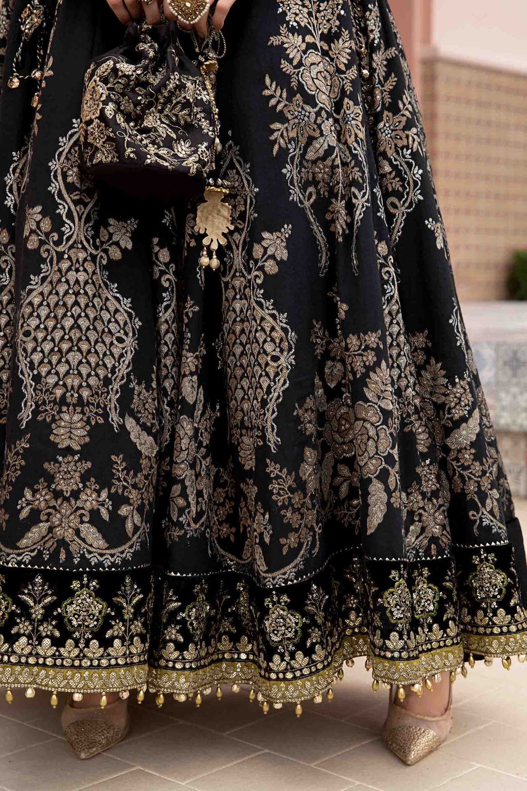 Black - House Of Hania