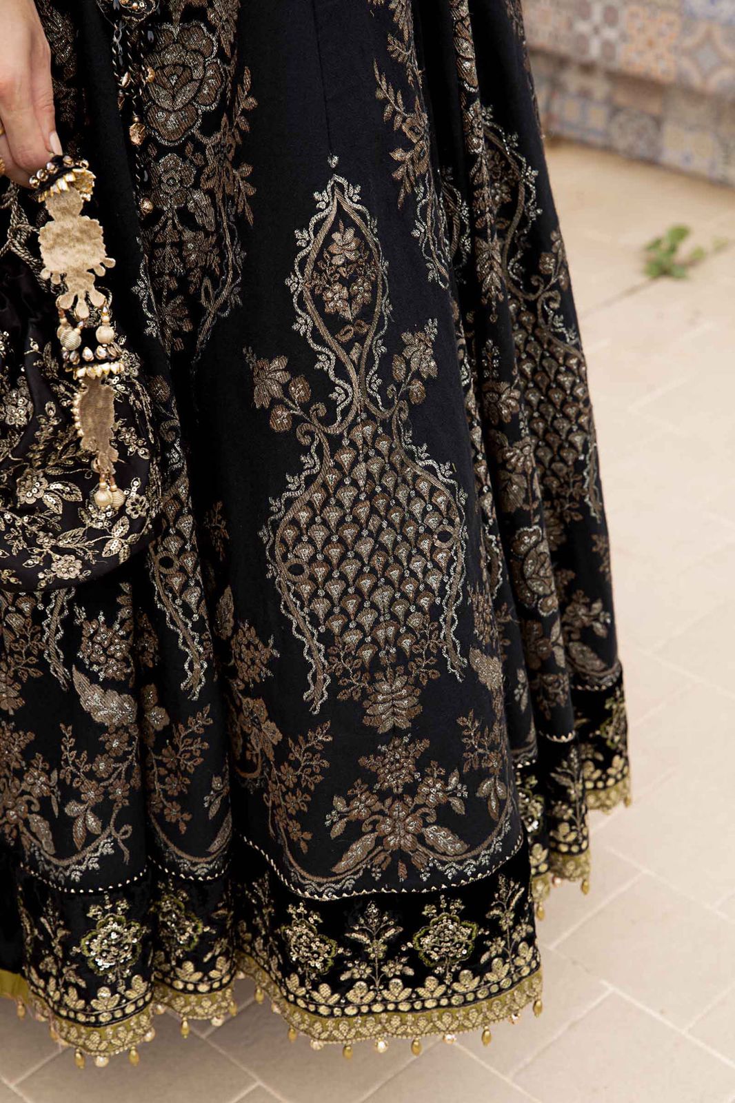 Black - House Of Hania