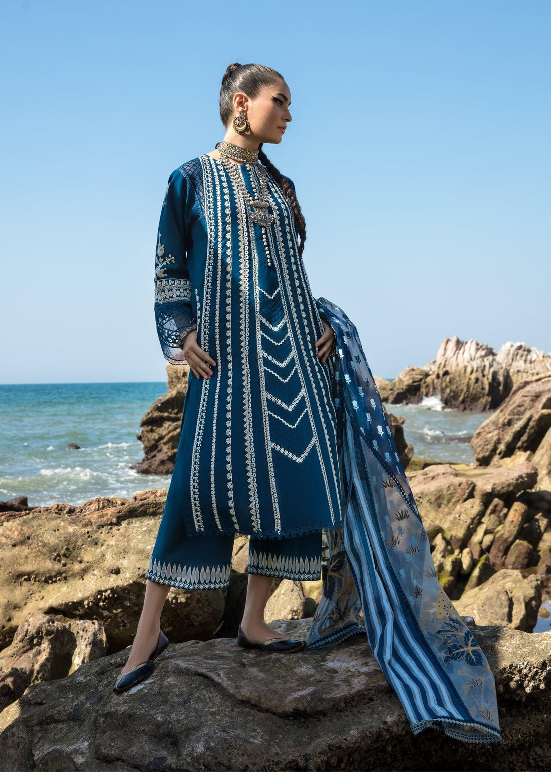 CRIMSON Embroidered Lawn Marori Dreams - D4 A - House Of Hania