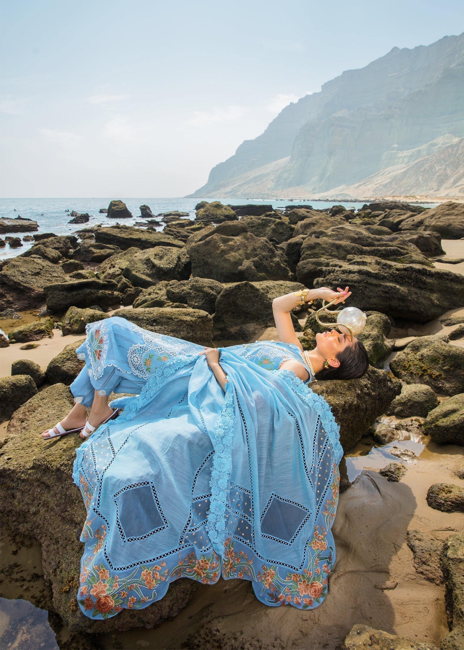 CRIMSON Embroidered Lawn Spring Blooms - D3 A - House Of Hania