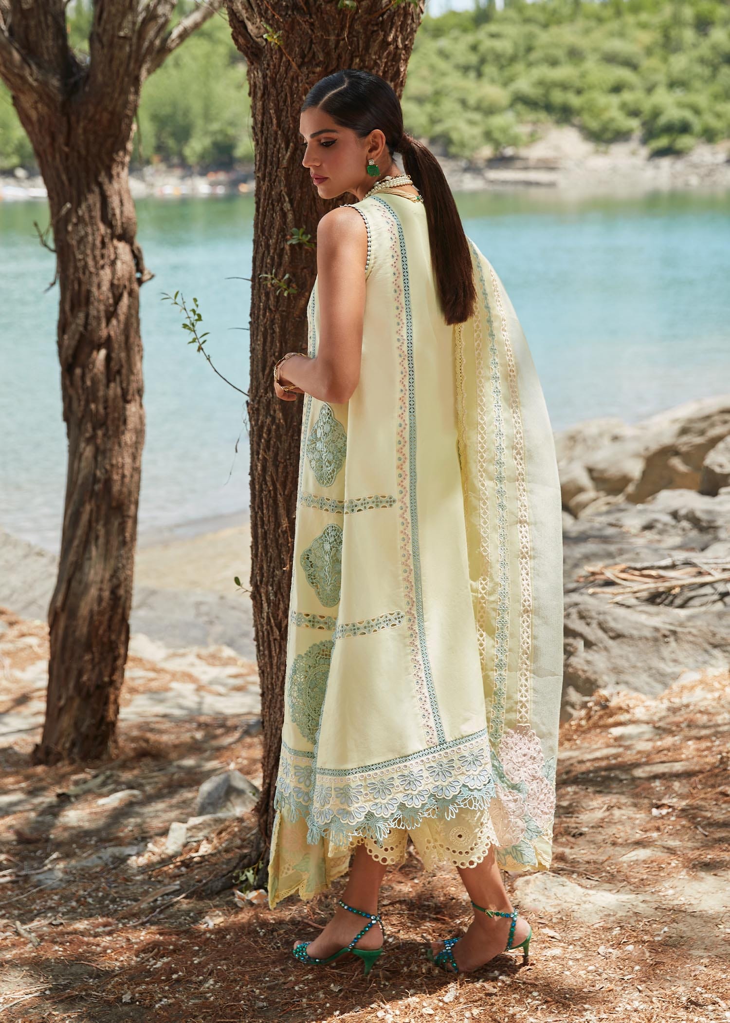 CRIMSON LUXE LAWN Medley of Lace - D7 B - House Of Hania