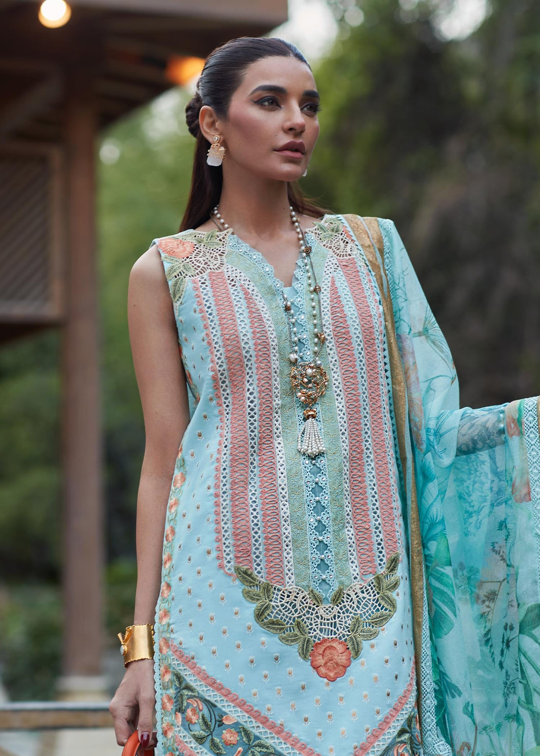 CRIMSON LUXE LAWN Shigar - D5 B - House Of Hania