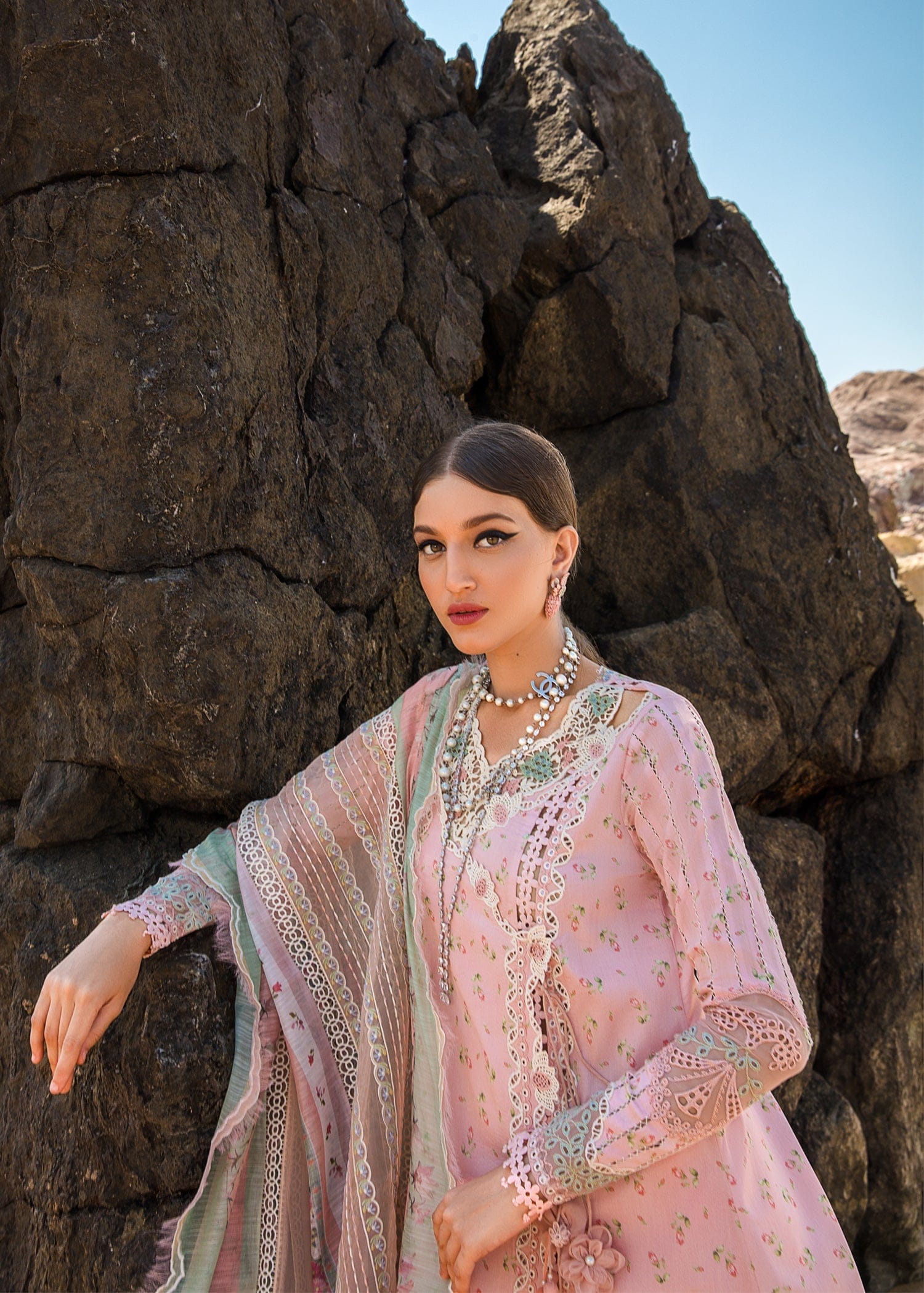 CRIMSON LUXURY LAWN SUMMER POSETTES - D2 A - House Of Hania