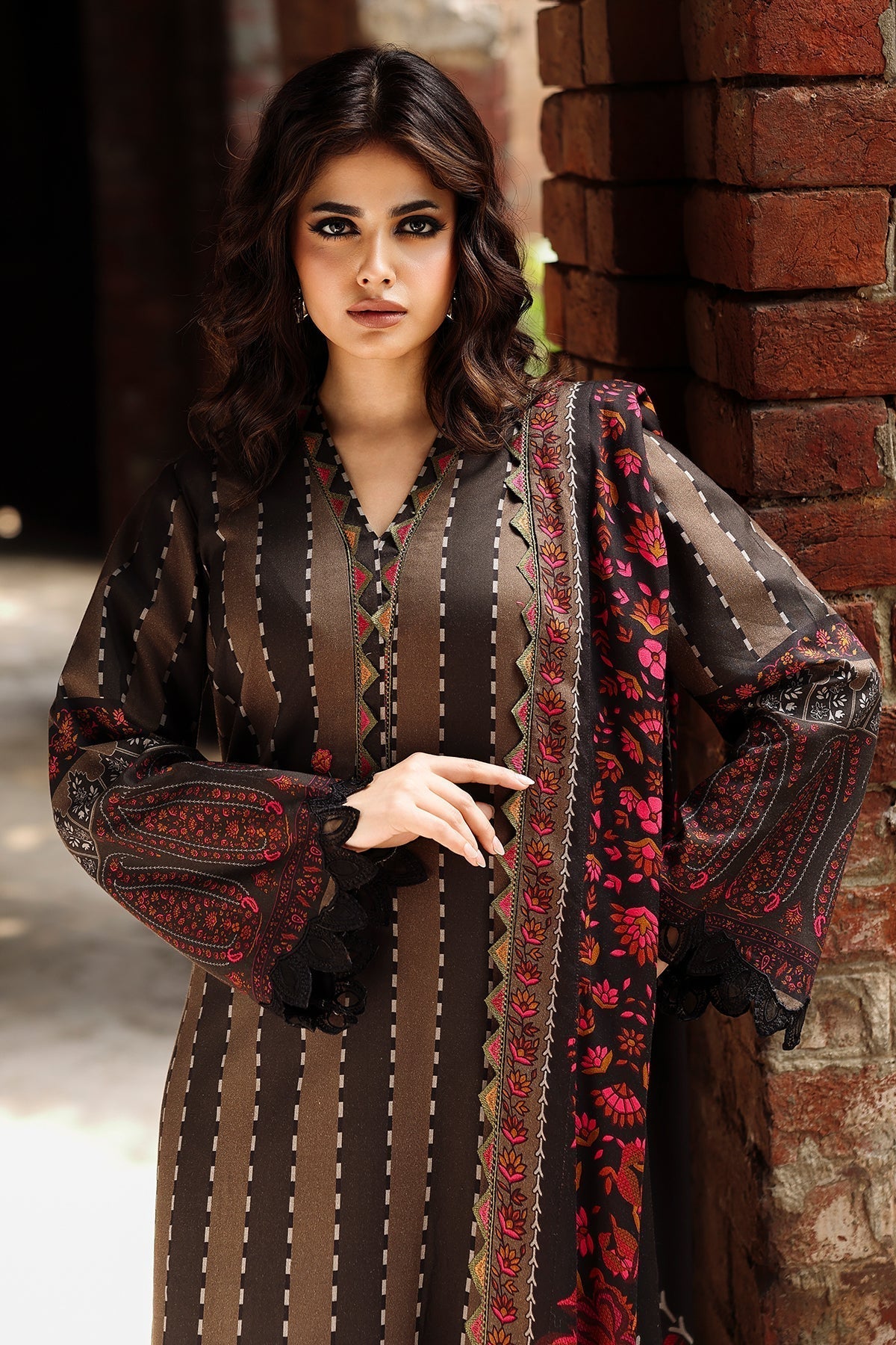 Charizma | Aniq Winter 2025 | ANW6-09 - House Of Hania