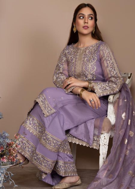 Charming - House Of Hania