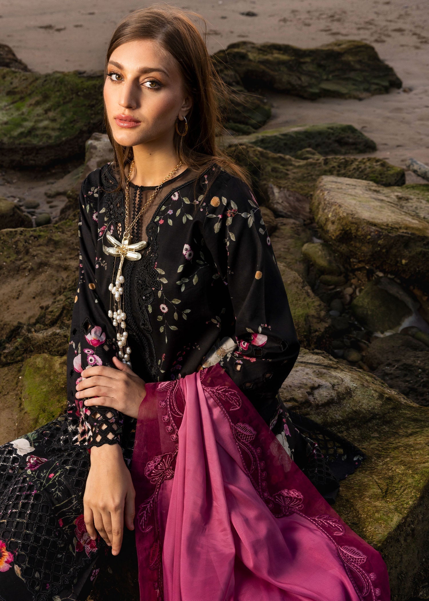 Crimson | Floe by Crimson | Bloom Bold - D4 B - House Of Hania