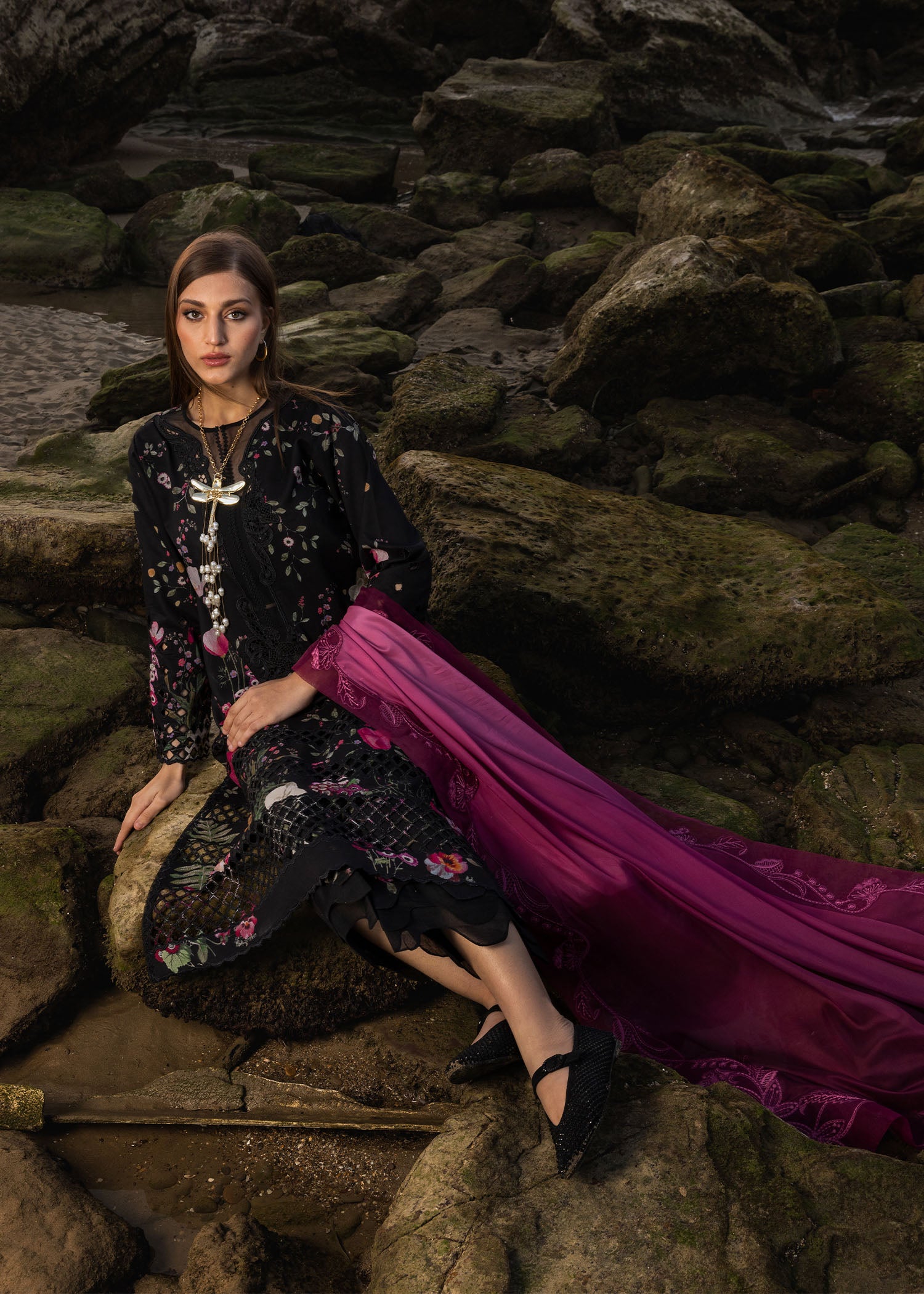 Crimson | Floe by Crimson | Bloom Bold - D4 B - House Of Hania