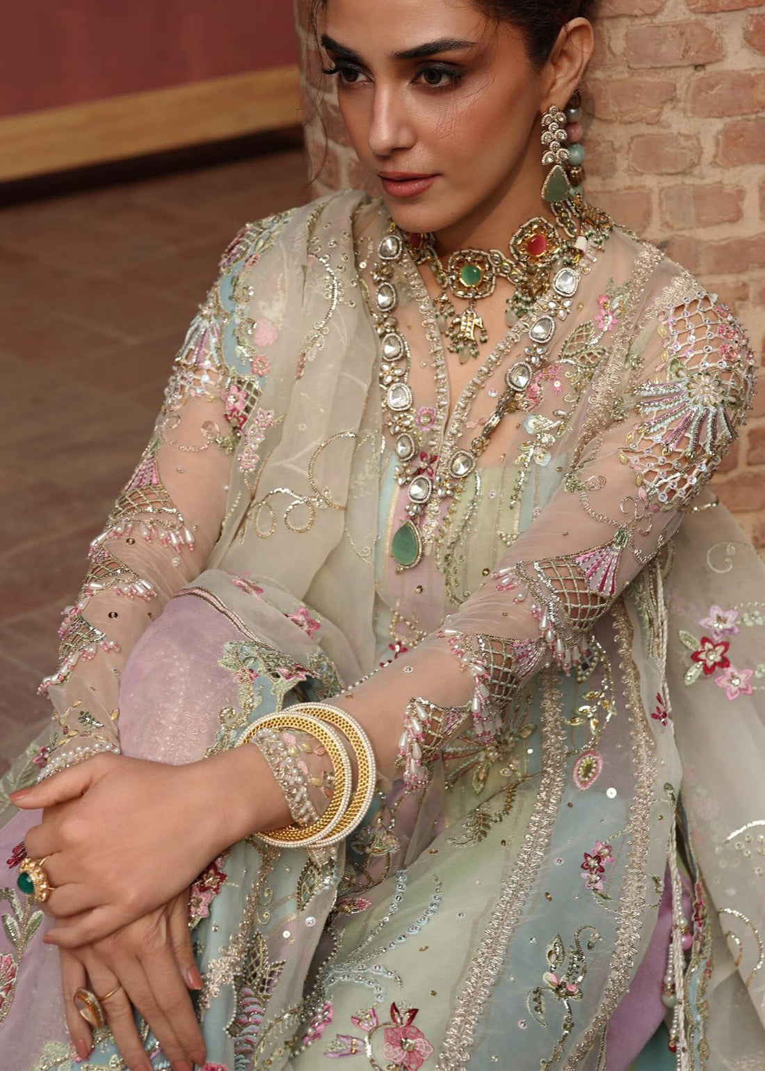 Crimson | JHILMIL | RANGOLI - House Of Hania