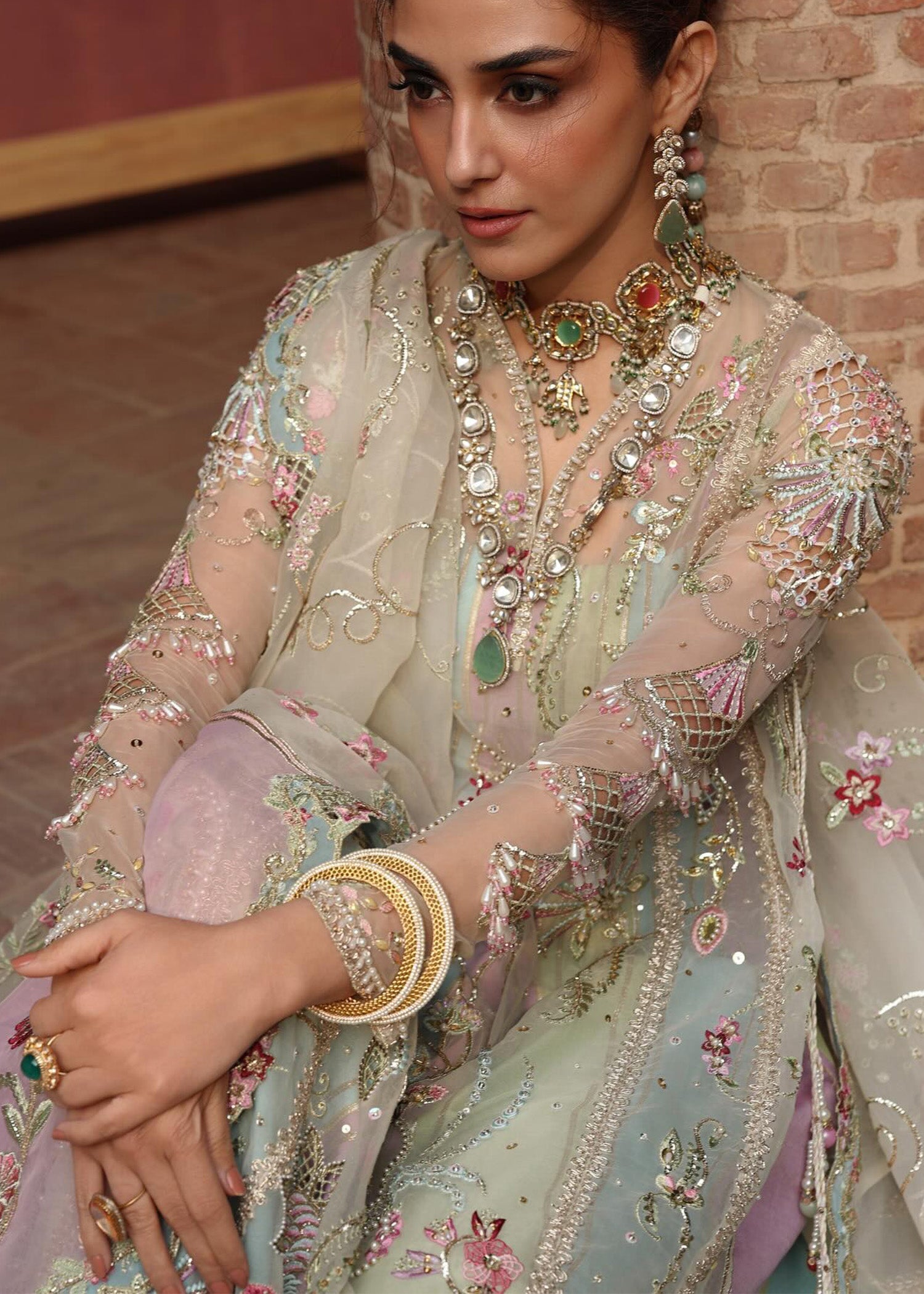 Crimson | JHILMIL | RANGOLI - House Of Hania