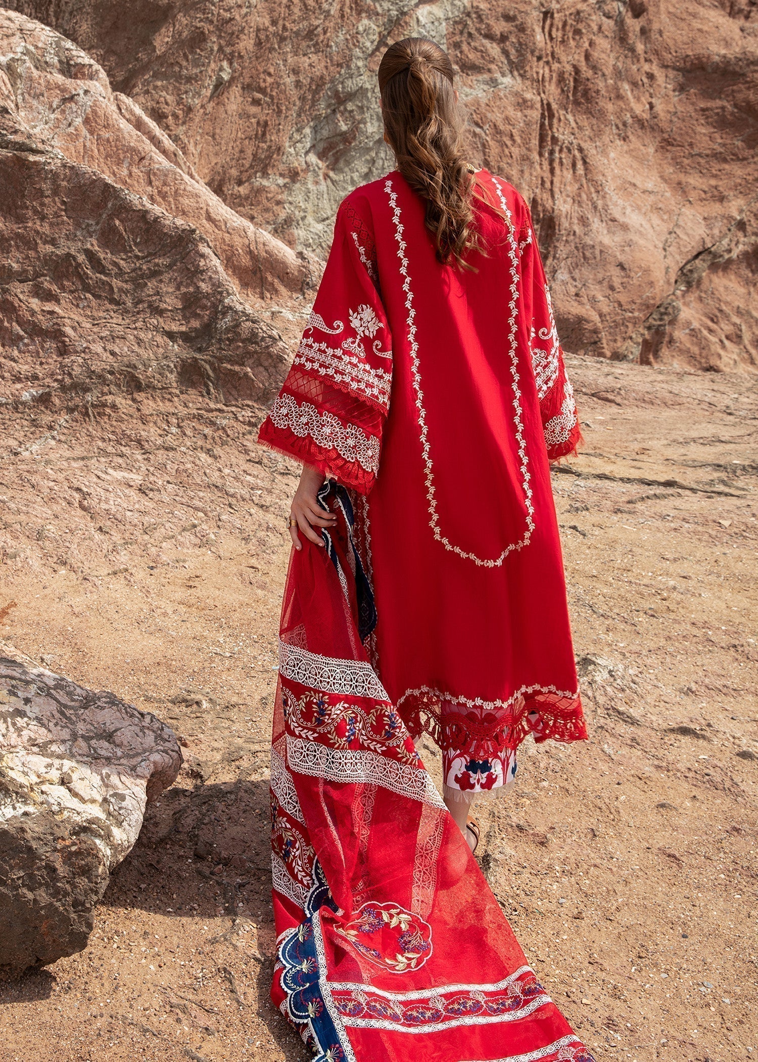 Crimson | Lawn 24 | Stars of Fire - Flame red - House Of Hania