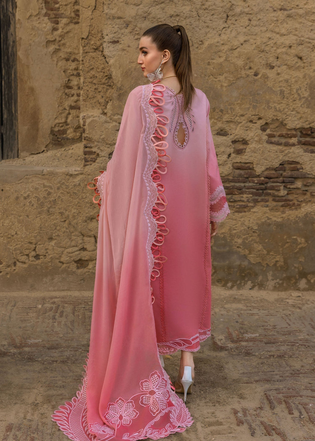 Crimson | Tasawar 25 | ALL THINGS OMBRE - D1B - House Of Hania