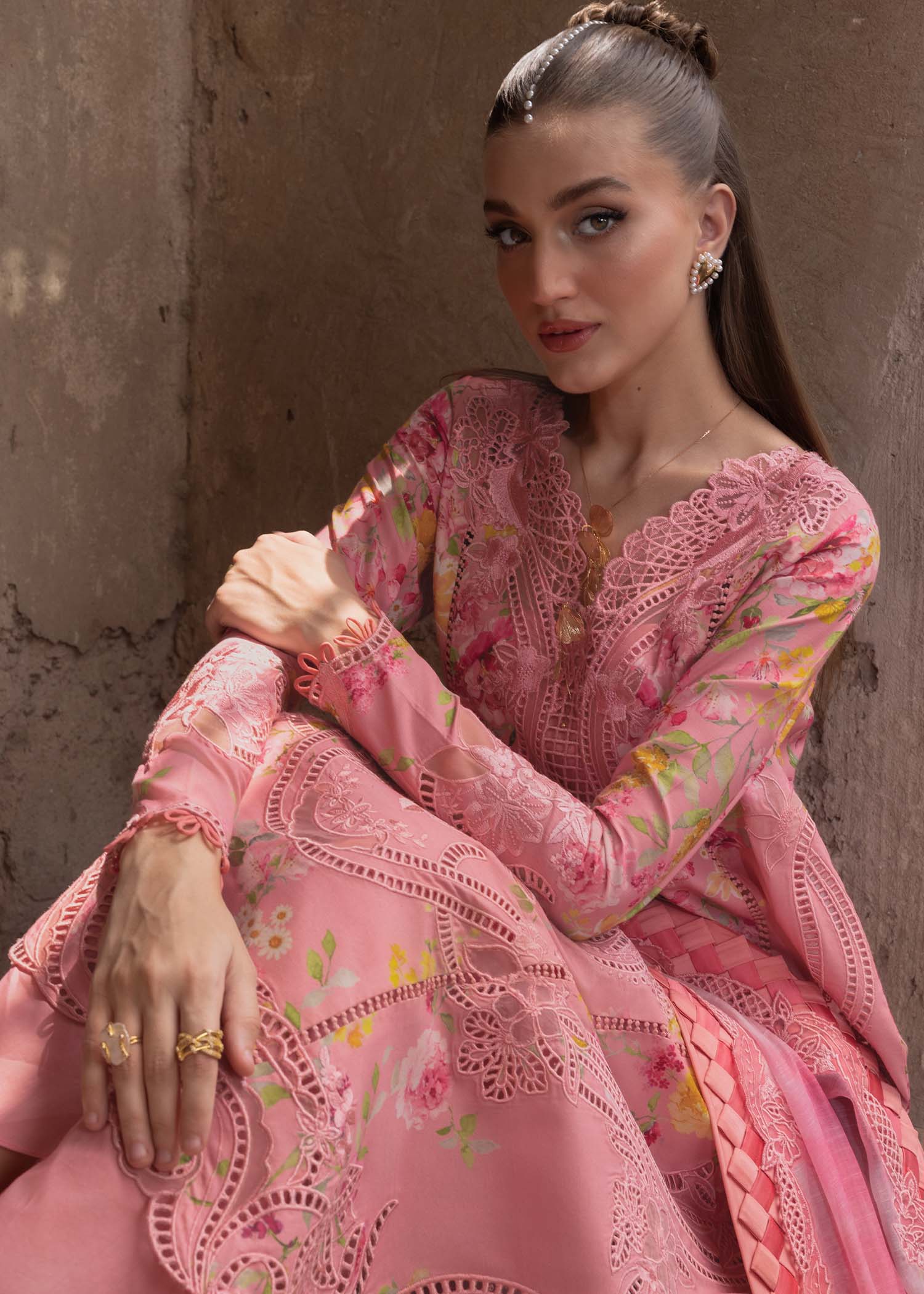 Crimson | Tasawar 25 | PETALS AND PROMISES - D2A - House Of Hania