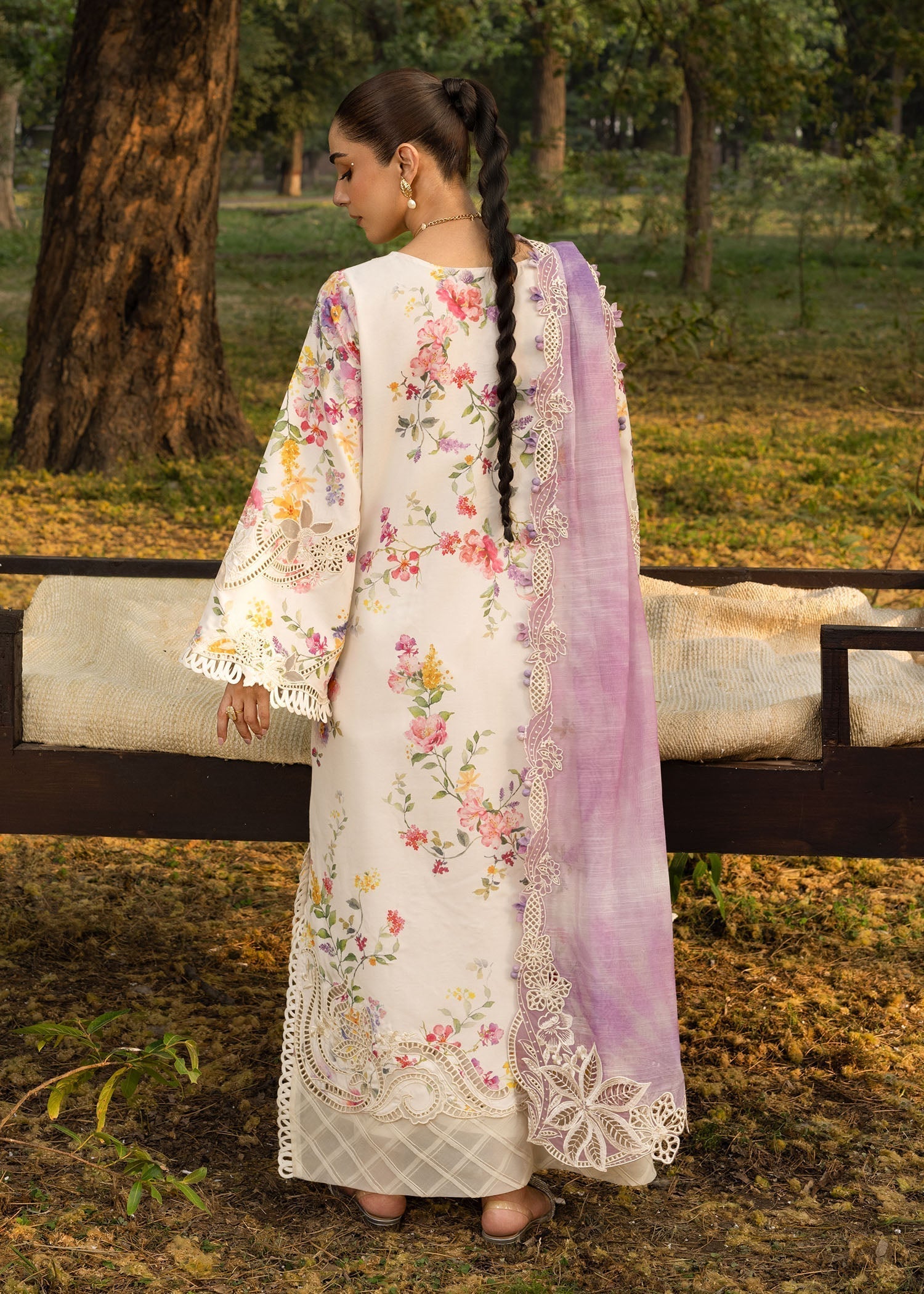 Crimson | Tasawar 25 | PETALS AND PROMISES - D2B - House Of Hania