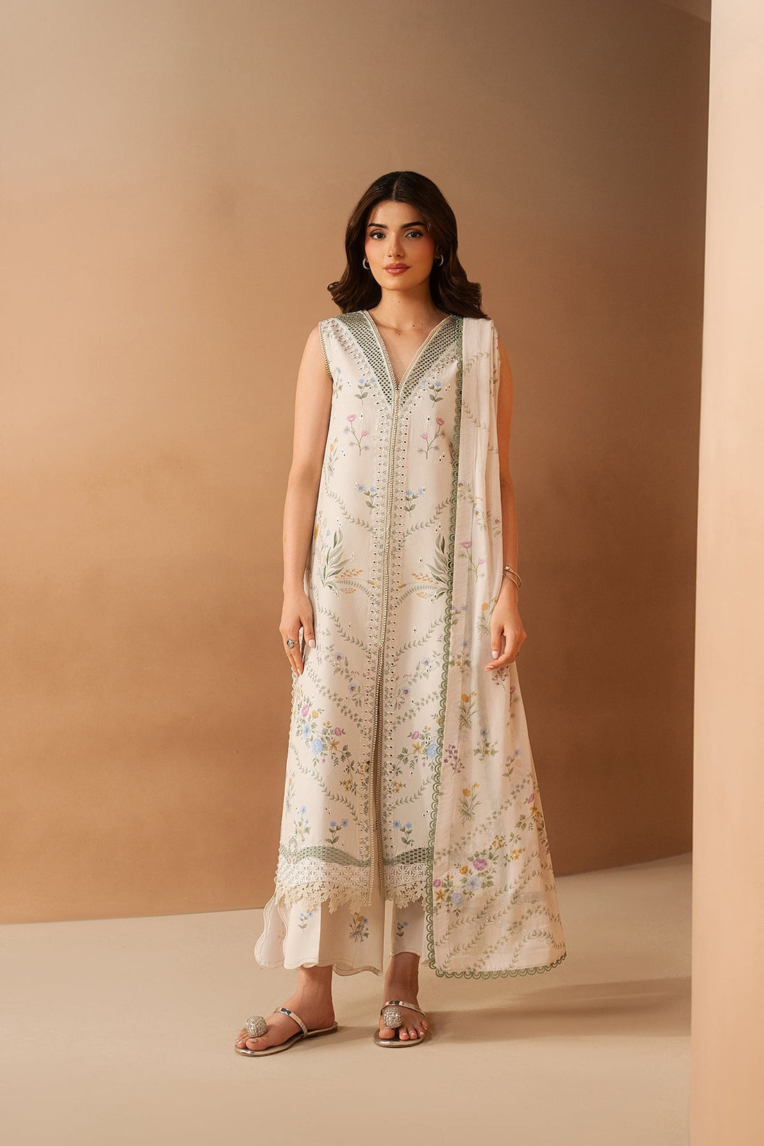 Model wearing Afrozeh Haze Luem Ivory shirt & trouser set