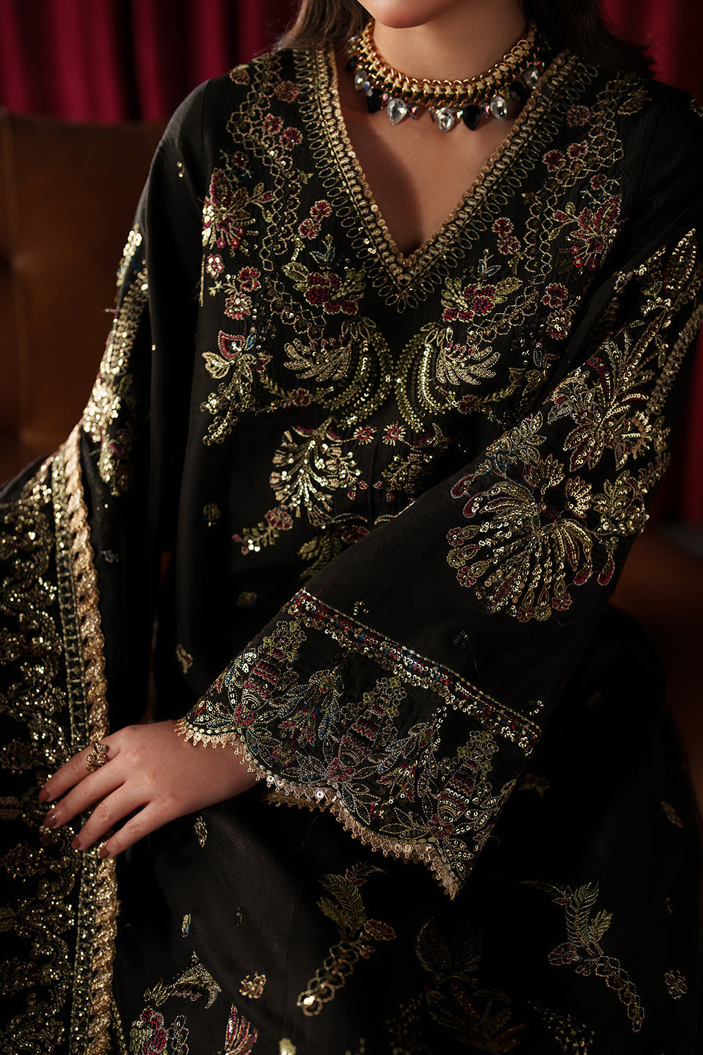 Emaan Adeel Luce S0515 embroidered raw silk suit in black — embroidery close-up