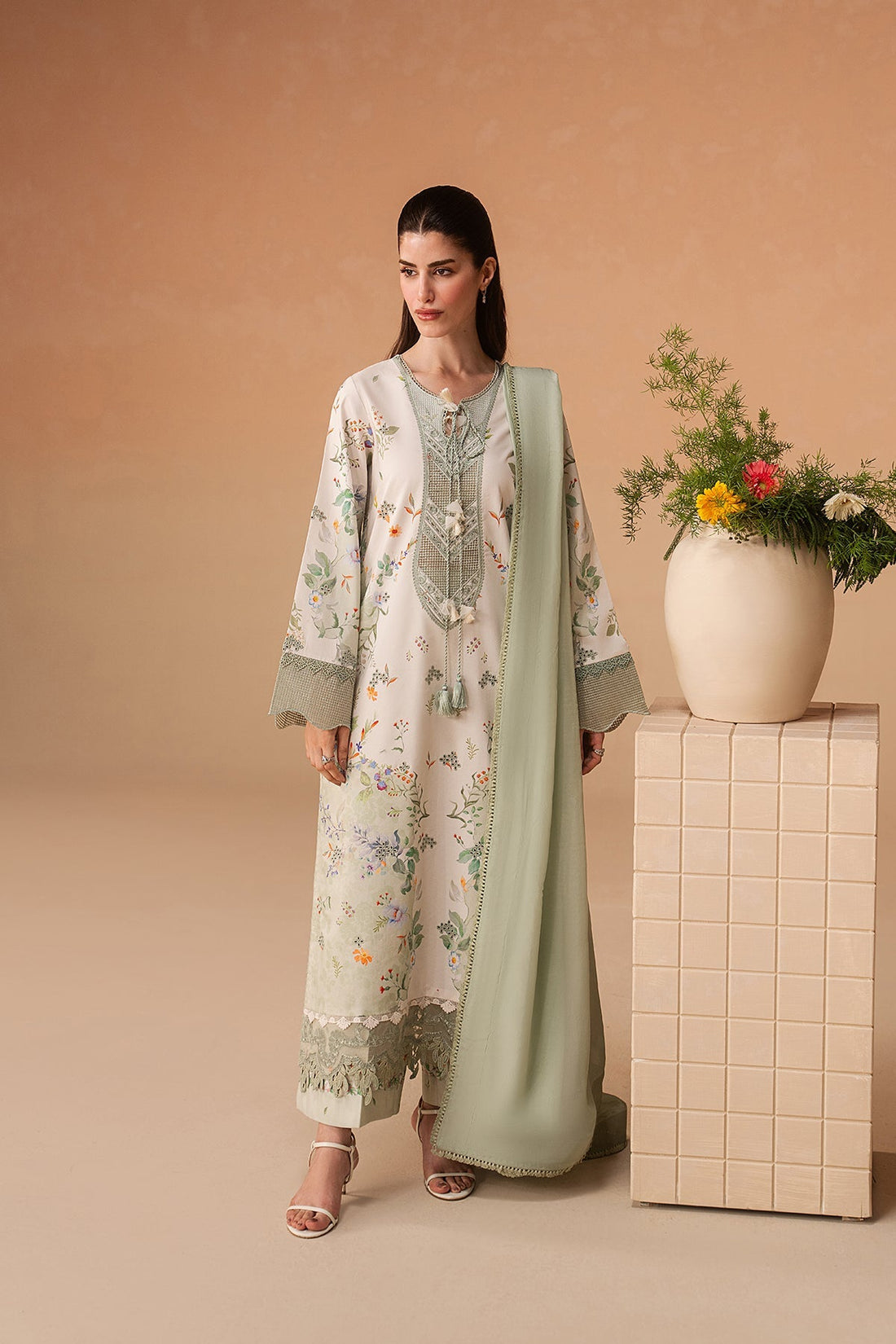 Model wearing Afrozeh Haze Vesperd shirt & trouser set