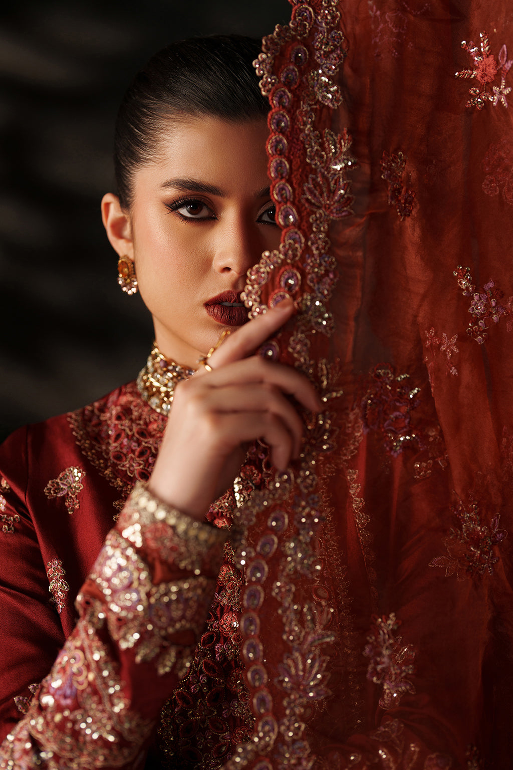 Emaan Adeel Noemie S0519 embroidered raw silk suit in rust red — dupatta close-up