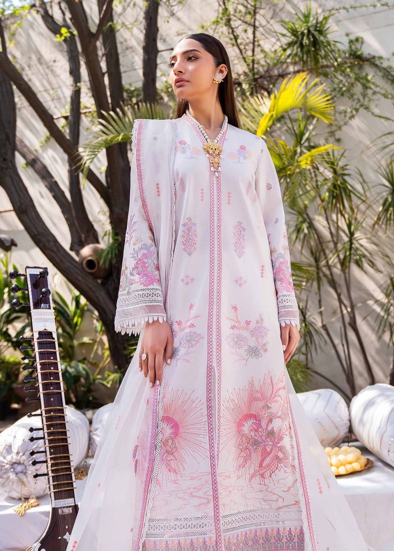 Akbar Aslam | Pret Lawn | VOLUPTE