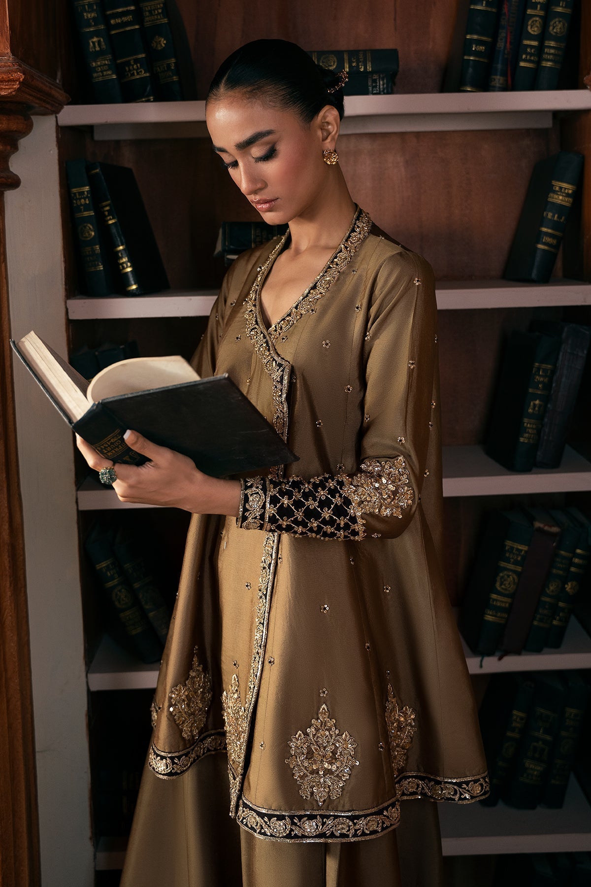 Mina Kashif | Emilie Formals | Noelle