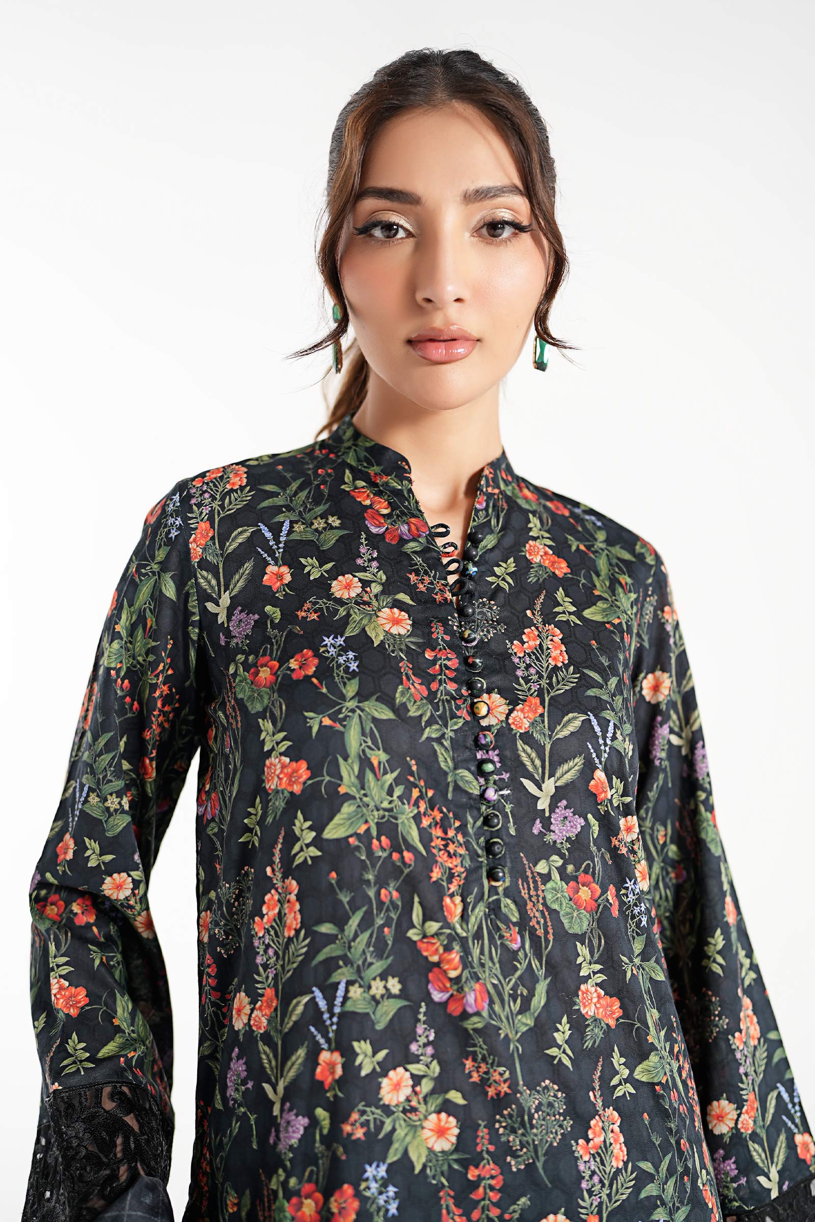 Maria B | Luxury Winter Pret 25 | DW-EF23-71R1-Black