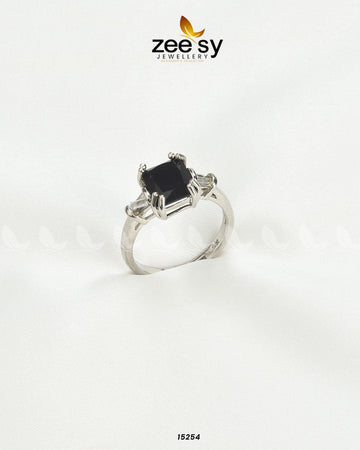 Dazzling Ring - House Of Hania