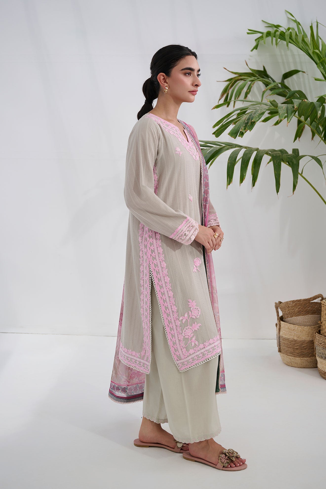 Dhanak | Casual Pret | GREY COTTON JACQUARD 2PCS EMBROIDERED KURTA WITH TROUSER - House Of Hania