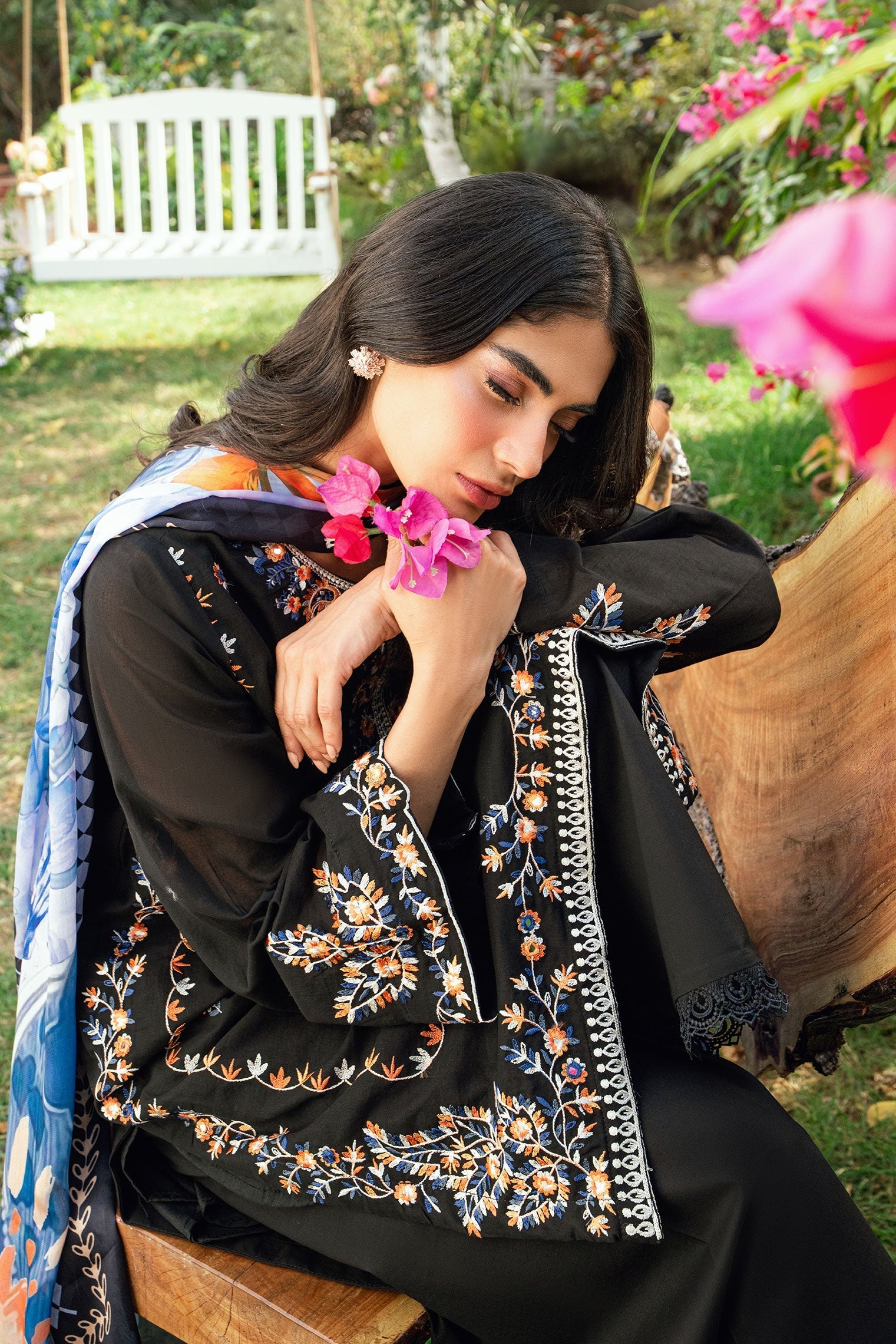 Dhanak | SWISS VOILE | BLACK SWISS VOILE 2PCS EMBROIDERED KURTA WITH TROUSER - House Of Hania