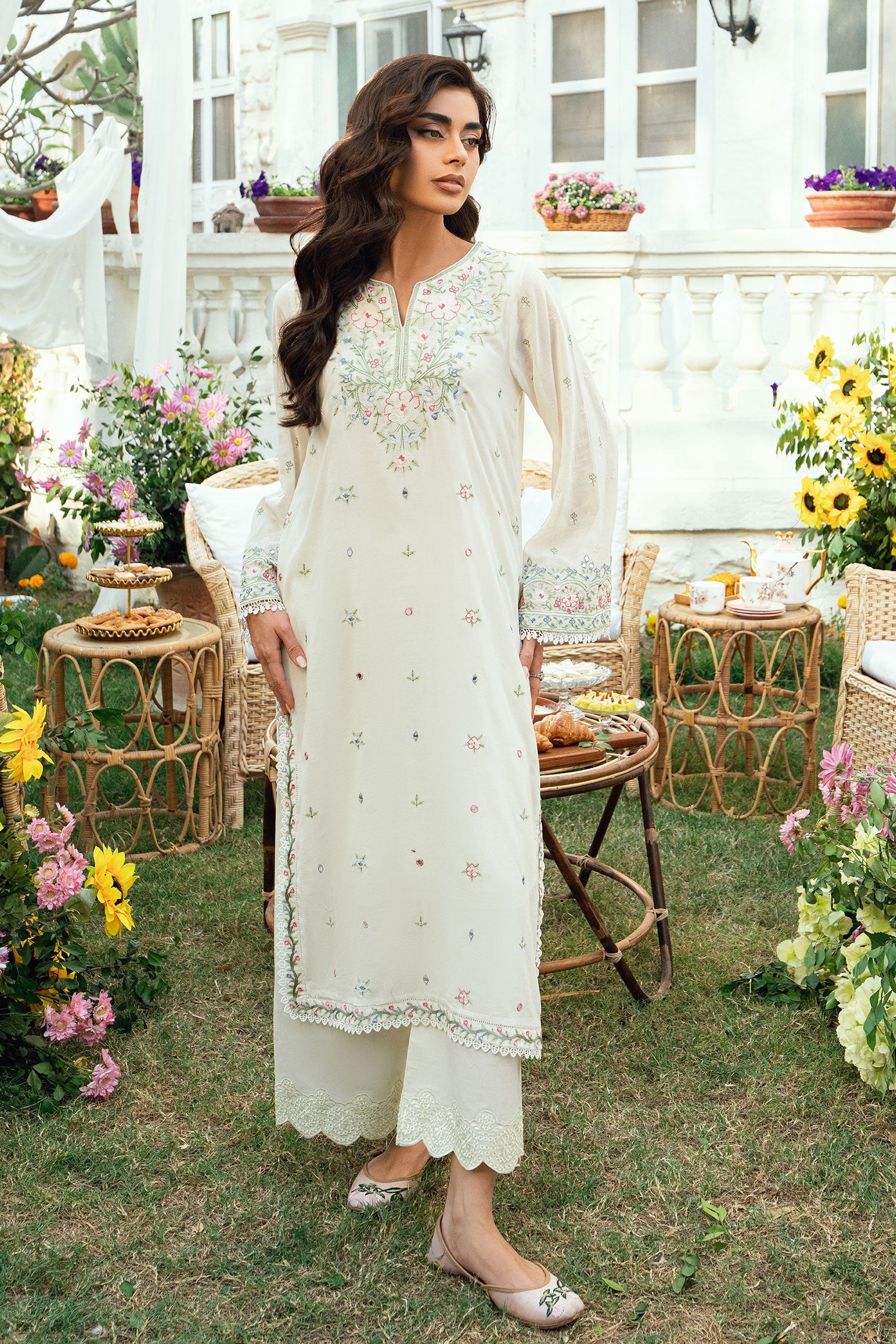 Dhanak | SWISS VOILE | OFF WHITE SWISS VOILE 2PCS EMBROIDERED KURTA WITH TROUSER - House Of Hania