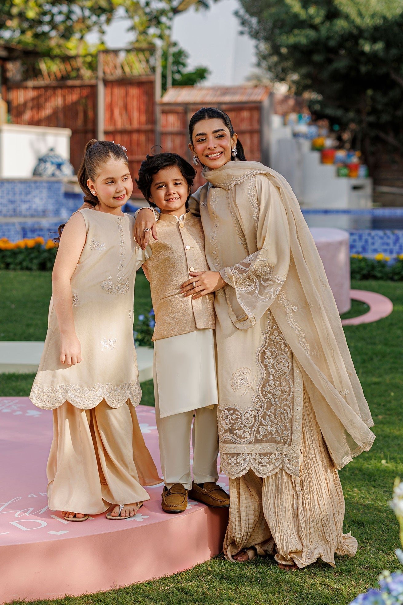 Dhanak | Signature Pret | BEIGE 2PCS EMBROIDERED KURTA WITH TROUSER - House Of Hania