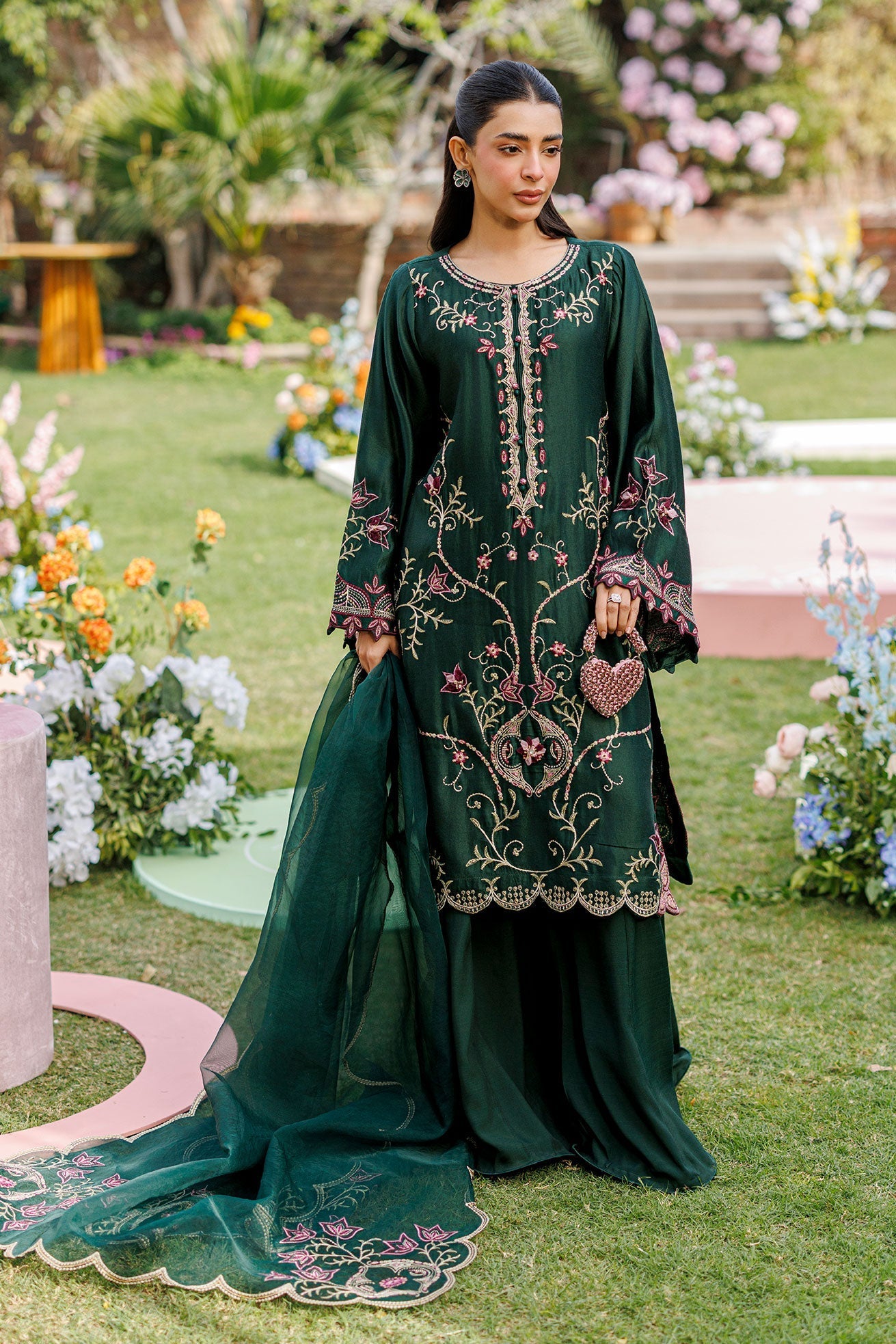 Dhanak | Signature Pret | BOTTLE GREEN 2PCS EMBROIDERED KURTA WITH TROUSER - House Of Hania