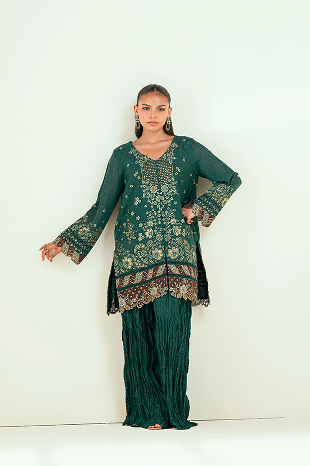 Dhanak | Signature Pret | DARK GREEN 2PCS EMBROIDERED KURTA WITH TROUSER - House Of Hania