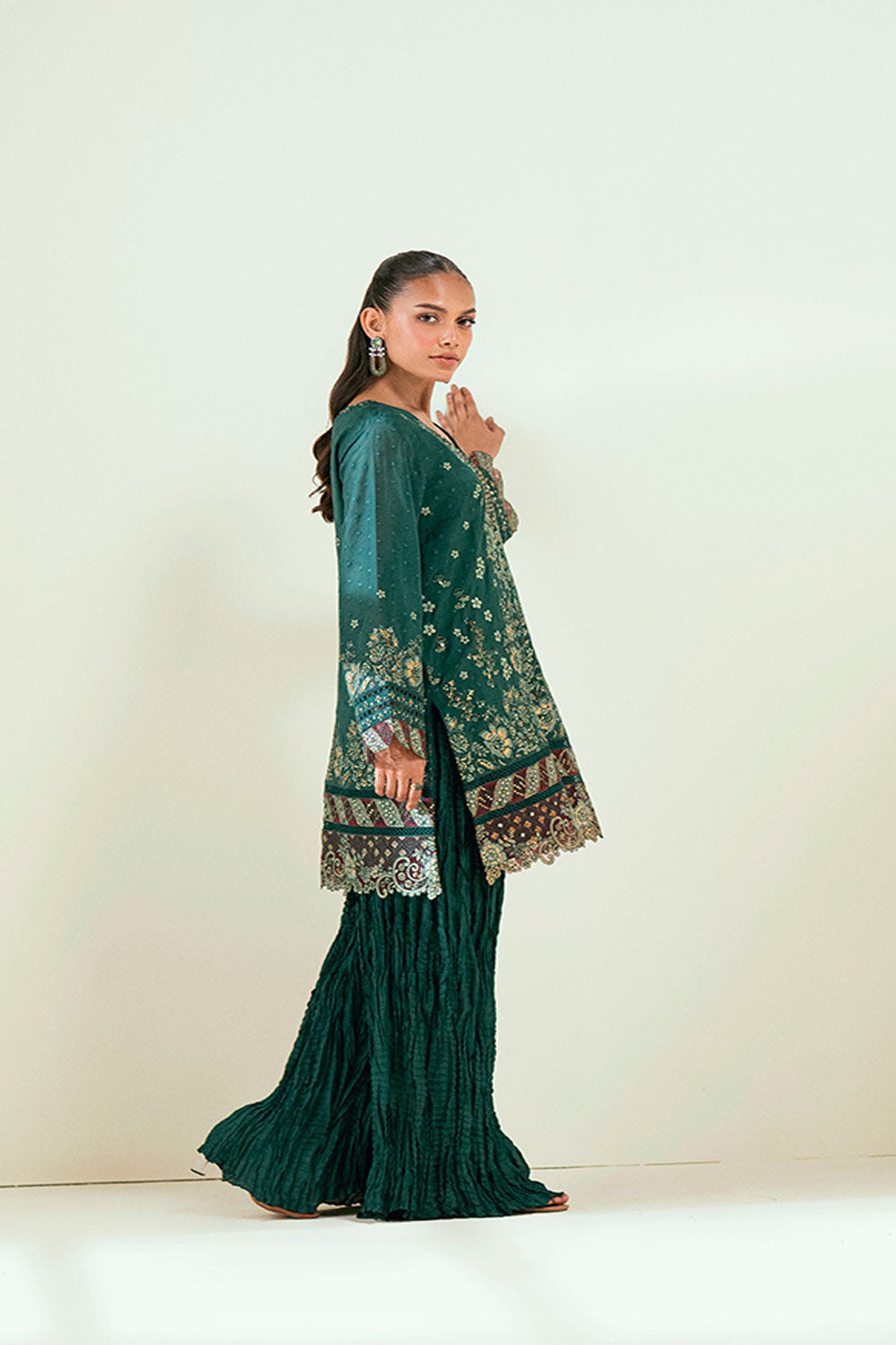 Dhanak | Signature Pret | DARK GREEN 2PCS EMBROIDERED KURTA WITH TROUSER - House Of Hania