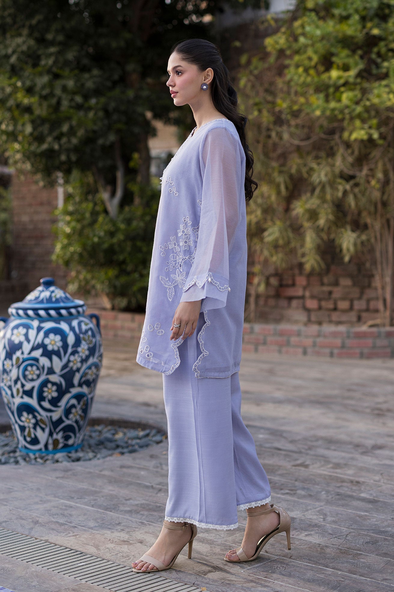 Dhanak | Signature Pret | LAVENDER 2PCS EMBROIDERED KURTA WITH TROUSER - House Of Hania