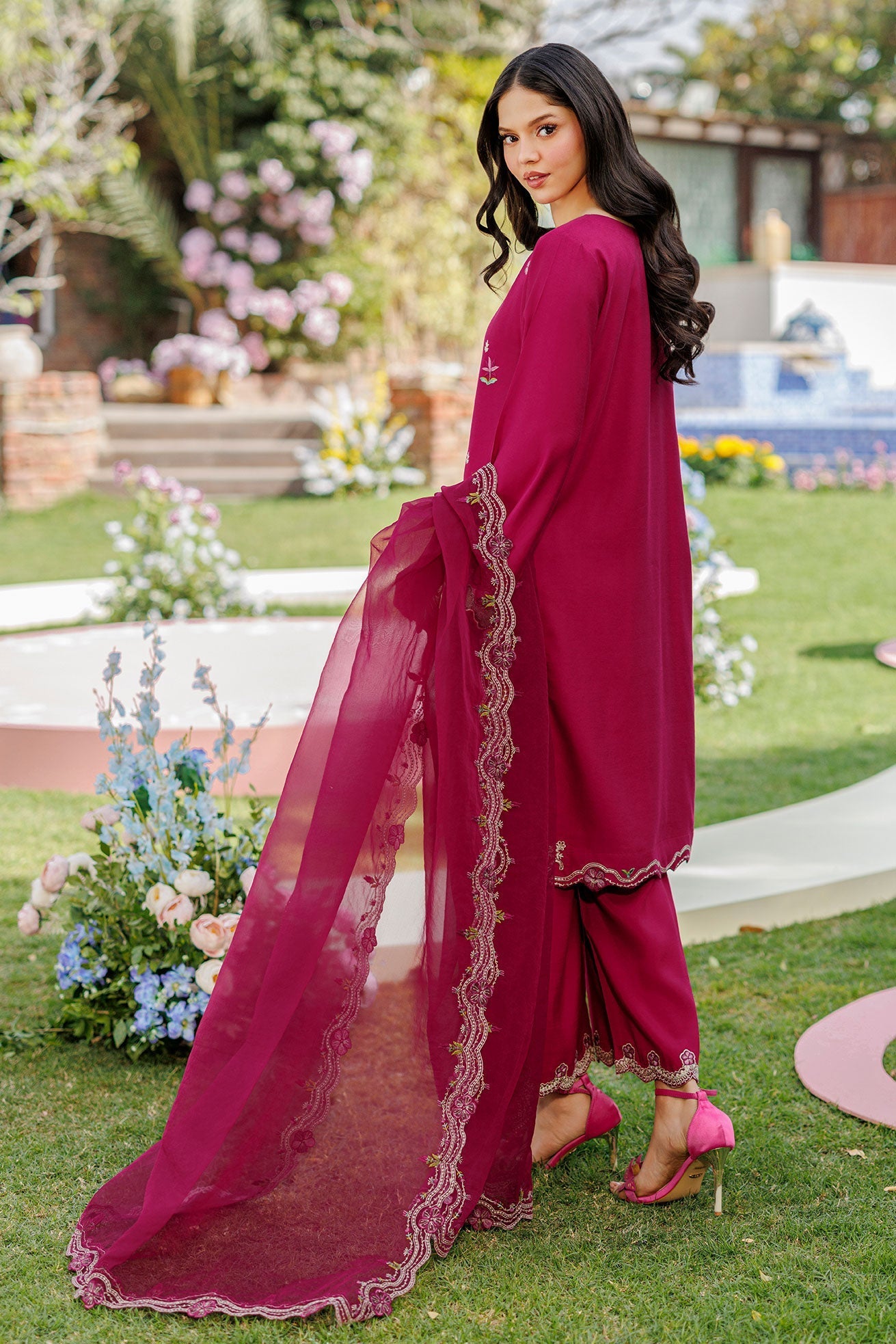 Dhanak | Signature Pret | MAGENTA 2PCS EMBROIDERED KURTA WITH TROUSER - House Of Hania