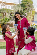 Dhanak | Signature Pret | MAGENTA 2PCS EMBROIDERED KURTA WITH TROUSER - House Of Hania