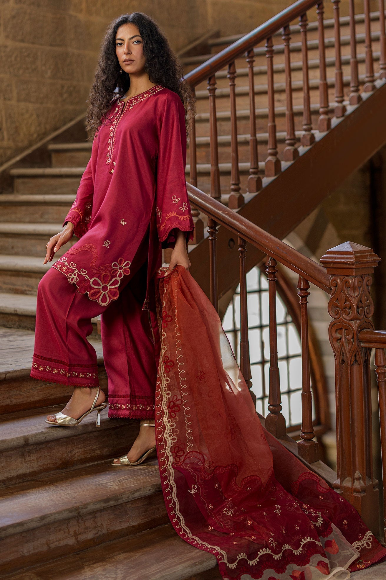 Dhanak | Signature Pret | MAROON 2PCS EMBROIDERED KURTA WITH TROUSER - House Of Hania