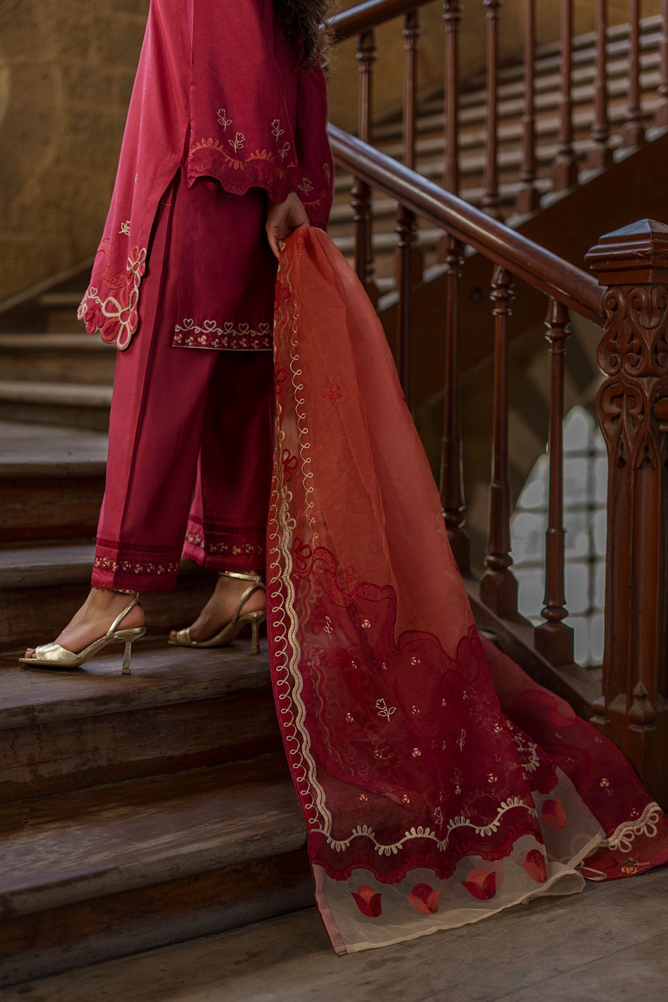 Dhanak | Signature Pret | MAROON 2PCS EMBROIDERED KURTA WITH TROUSER - House Of Hania