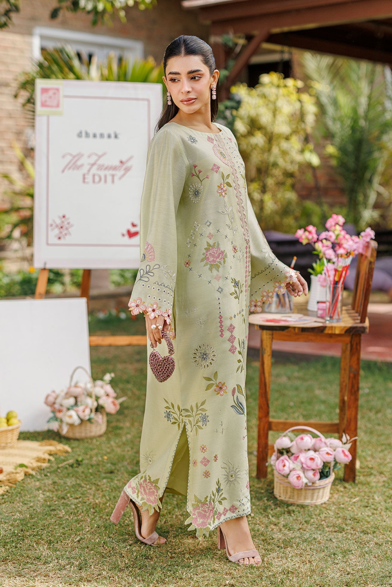 Dhanak | Signature Pret | MINT GREEN 2PCS EMBROIDERED KURTA WITH TROUSER - House Of Hania