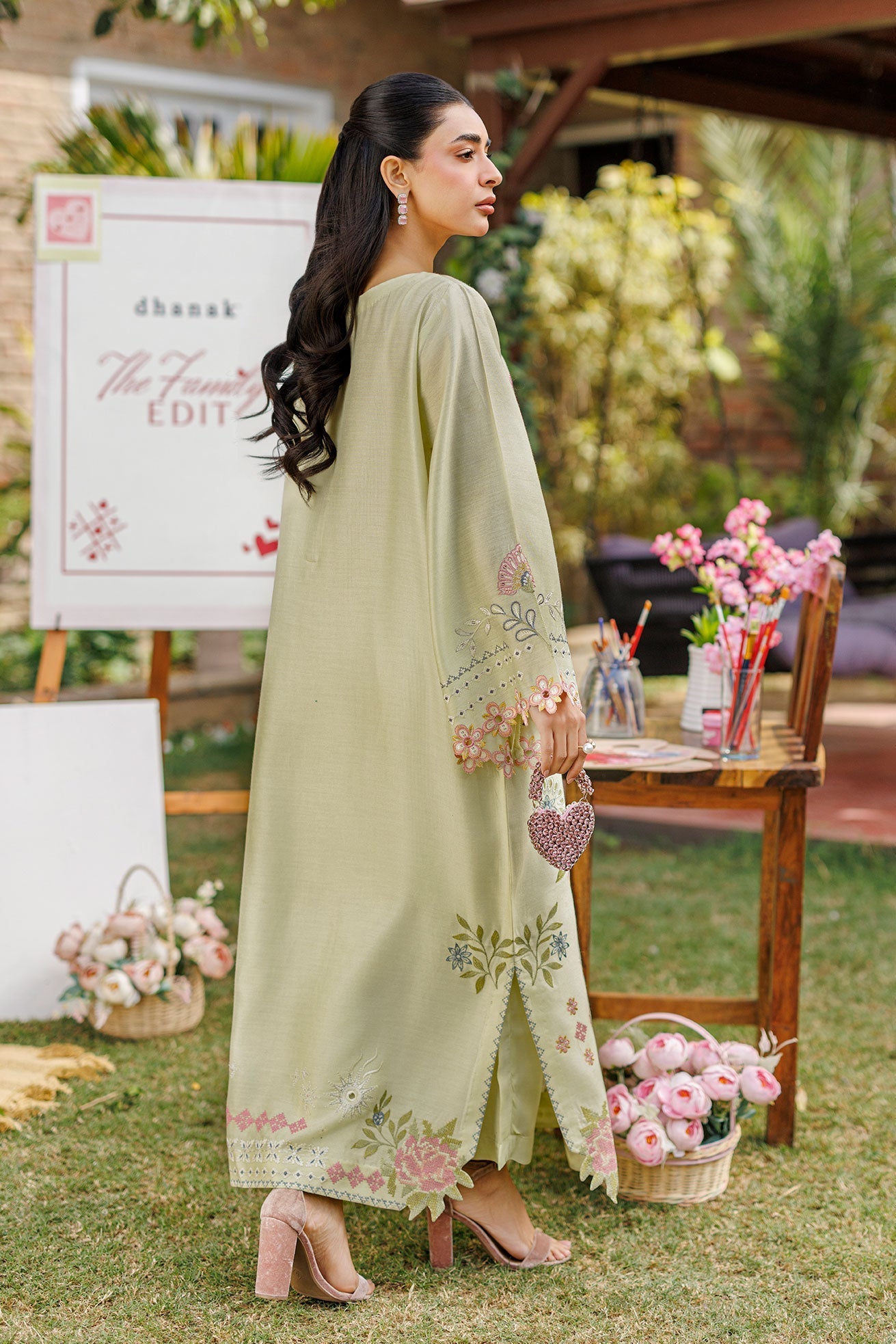 Dhanak | Signature Pret | MINT GREEN 2PCS EMBROIDERED KURTA WITH TROUSER - House Of Hania