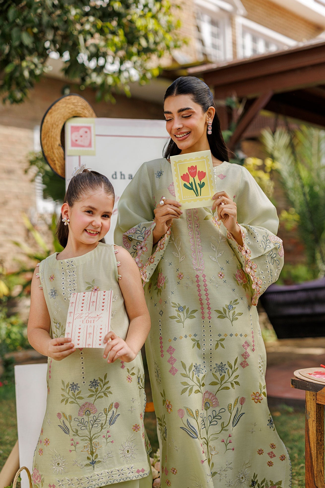 Dhanak | Signature Pret | MINT GREEN 2PCS EMBROIDERED KURTA WITH TROUSER - House Of Hania