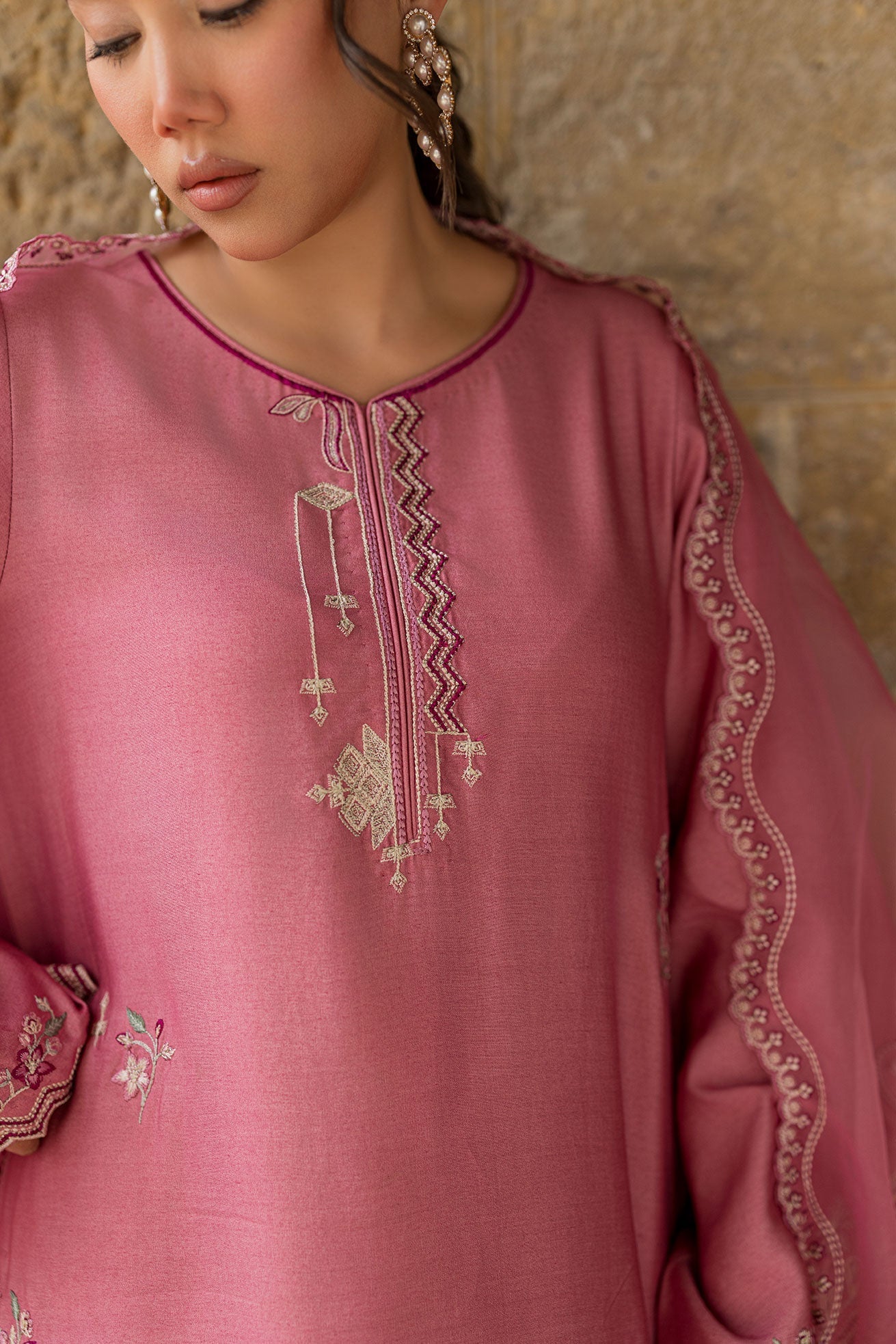 Dhanak | Signature Pret | PINK 2PCS EMBROIDERED KURTA WITH TROUSER - House Of Hania