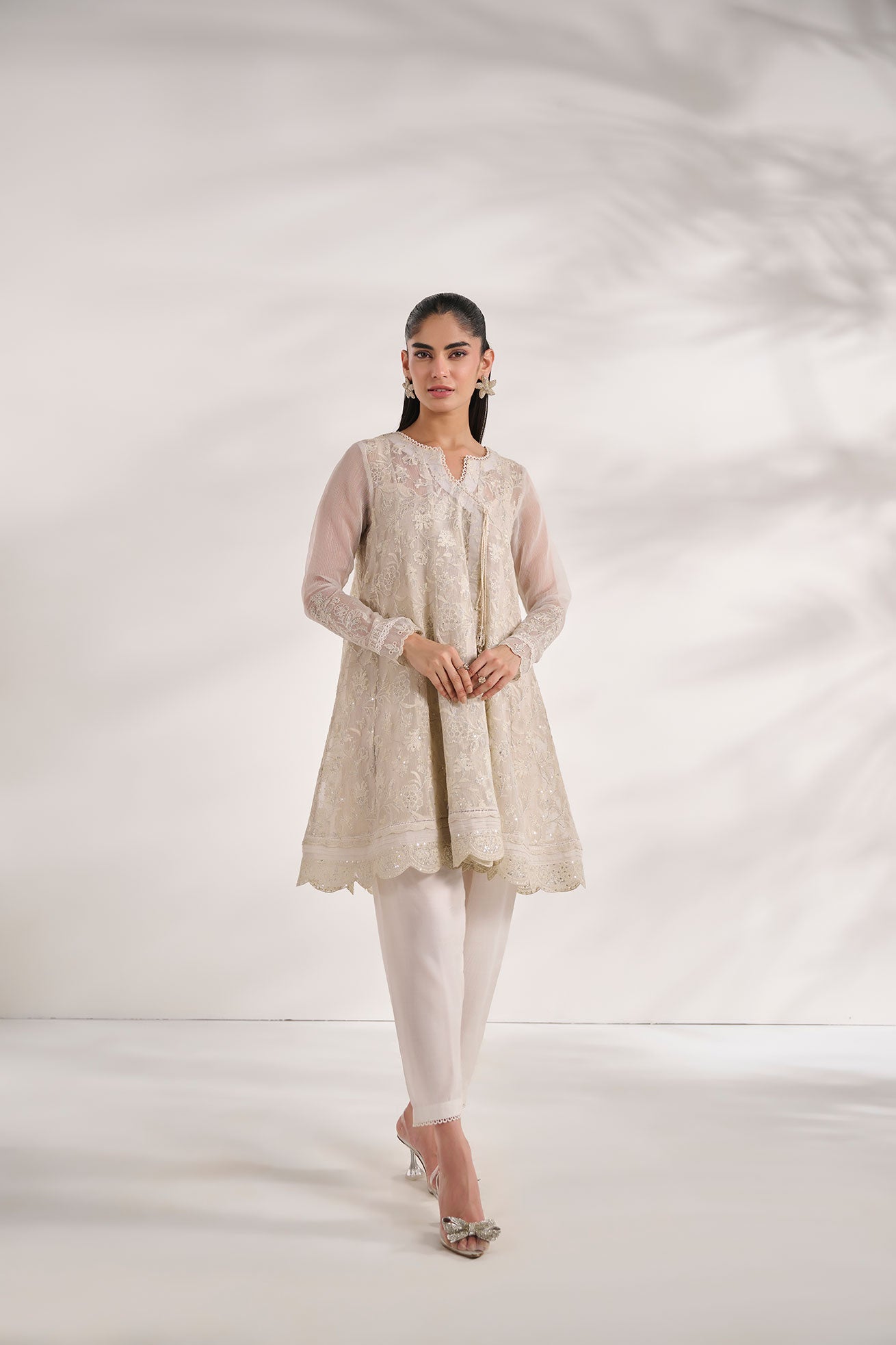 Dhanak | Signature Pret | WHITE 2PCS EMBROIDERED KURTA WITH TROUSER - House Of Hania