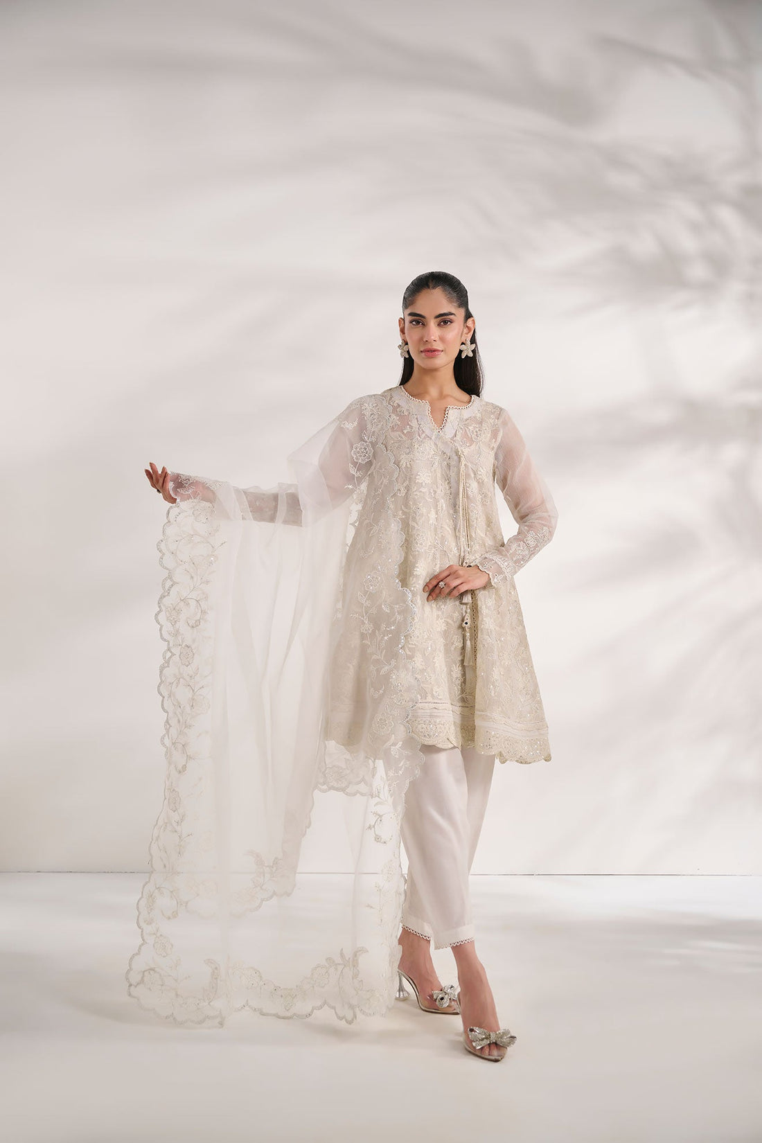 Dhanak | Signature Pret | WHITE 2PCS EMBROIDERED KURTA WITH TROUSER - House Of Hania