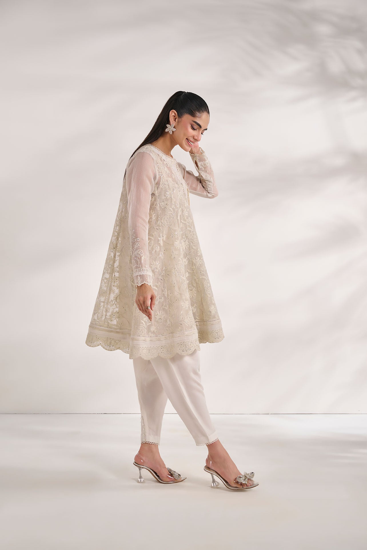 Dhanak | Signature Pret | WHITE 2PCS EMBROIDERED KURTA WITH TROUSER - House Of Hania