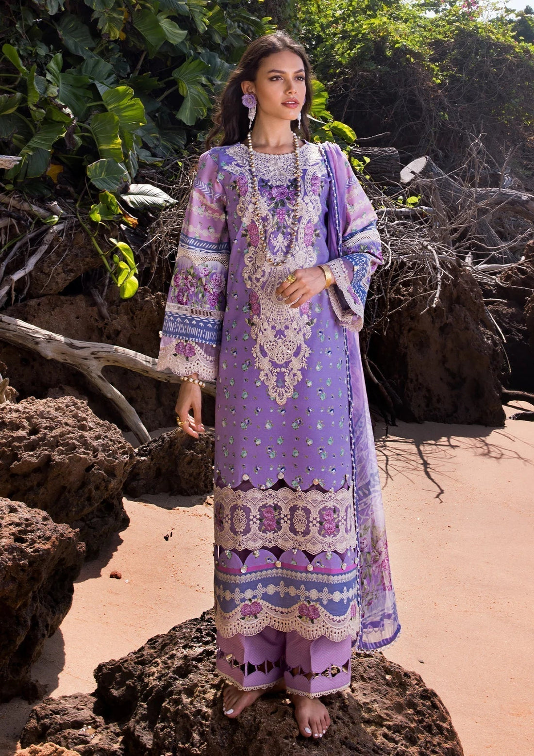 ELAF Signature Embroidered Lawn  3Pc Suit ESL-04A MADEMOISELLE - House Of Hania