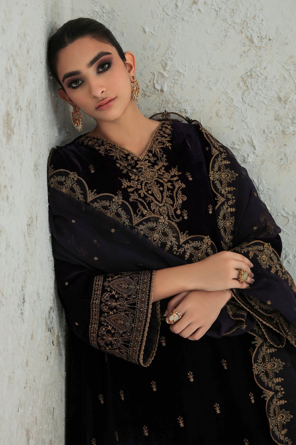 EMBROIDERED VELVET UF-239 - House Of Hania
