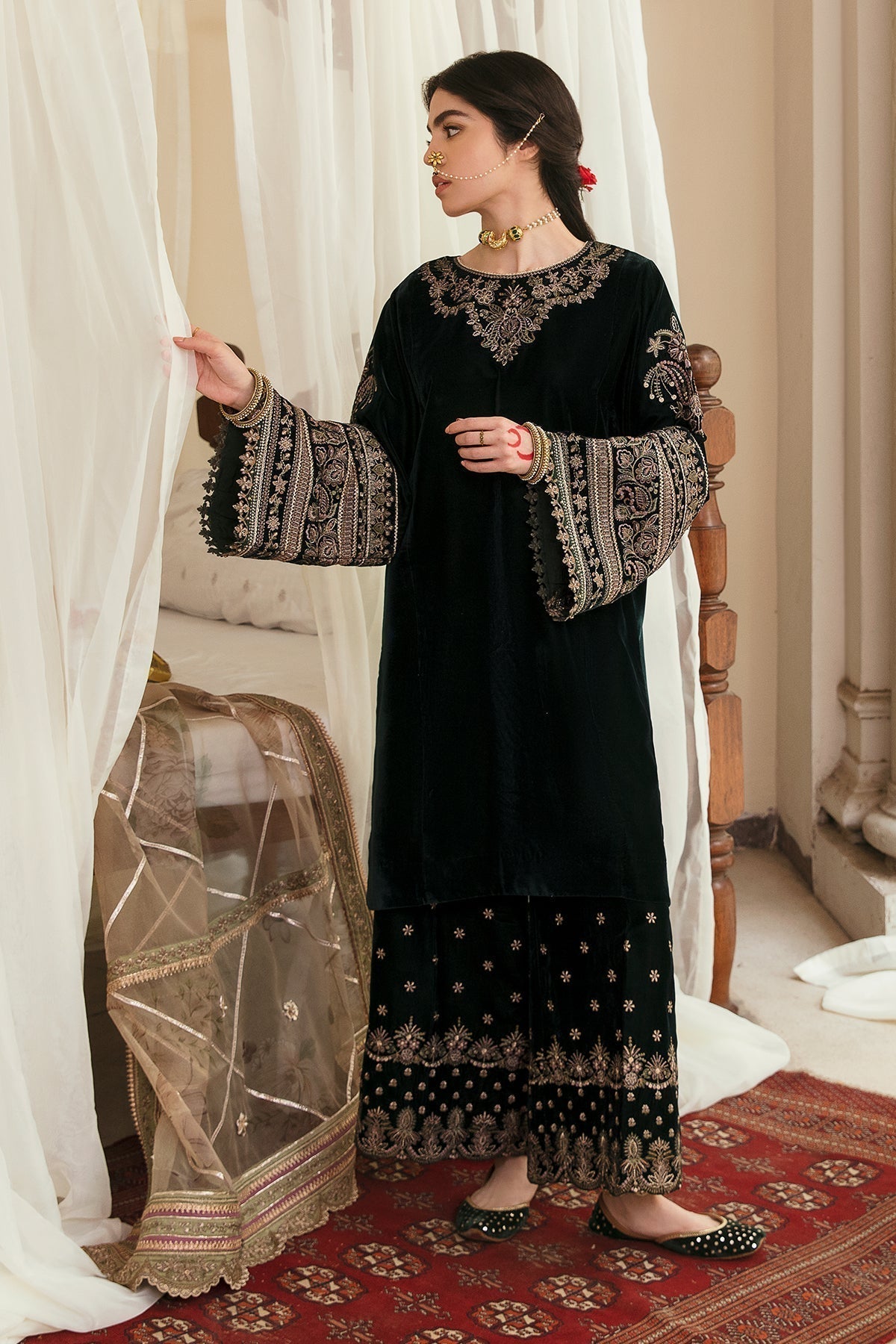 EMBROIDERED VELVET UF-249 - House Of Hania