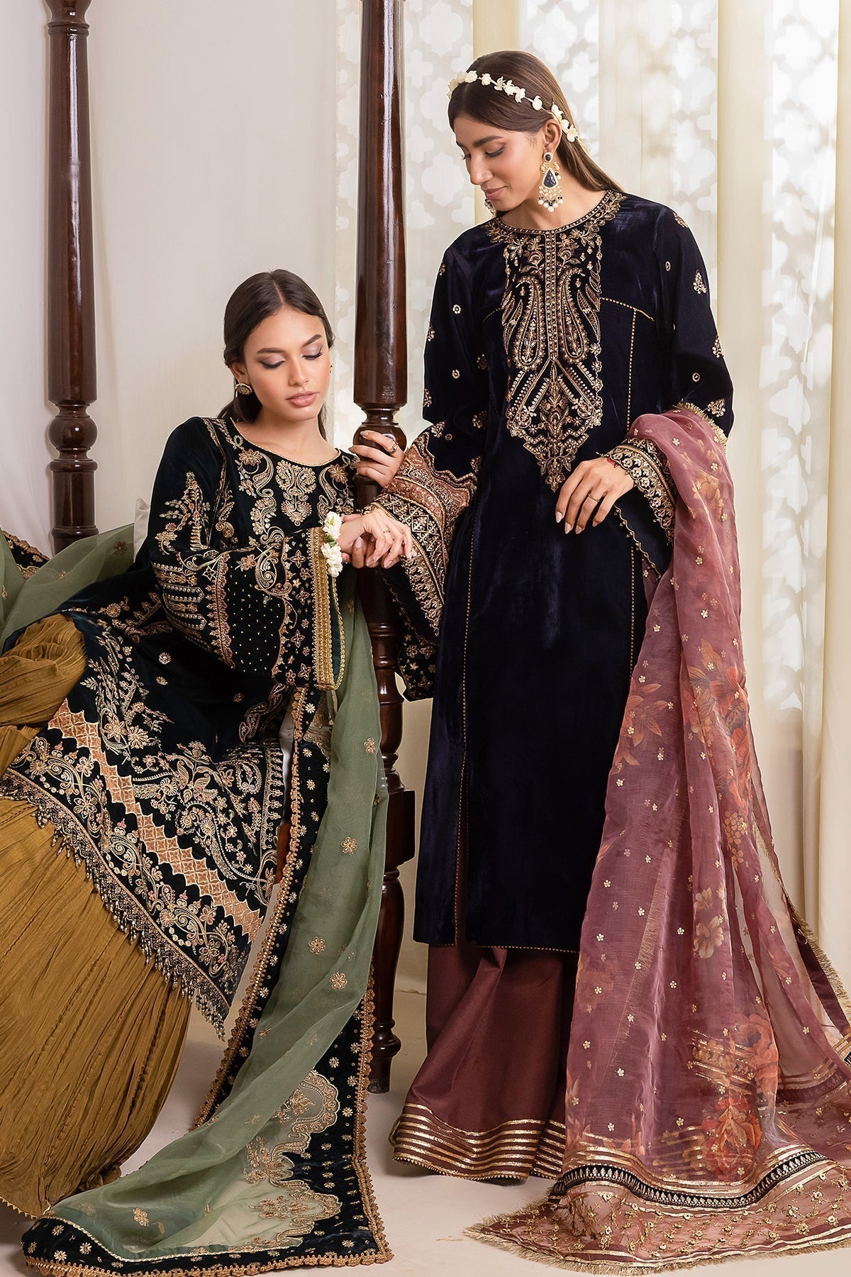 EMBROIDERED VELVET UF-424 - House Of Hania